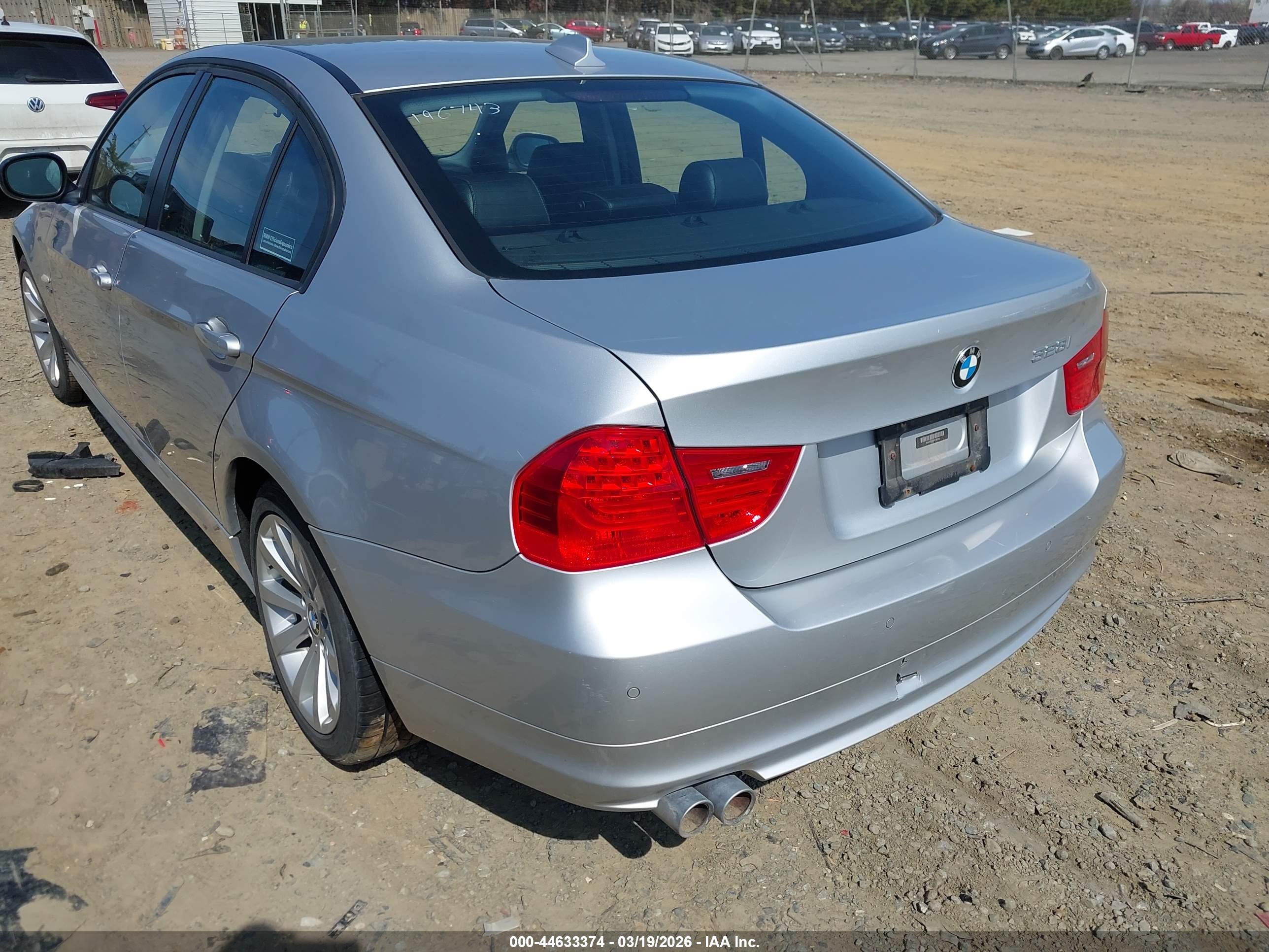 BMW 328I image 6