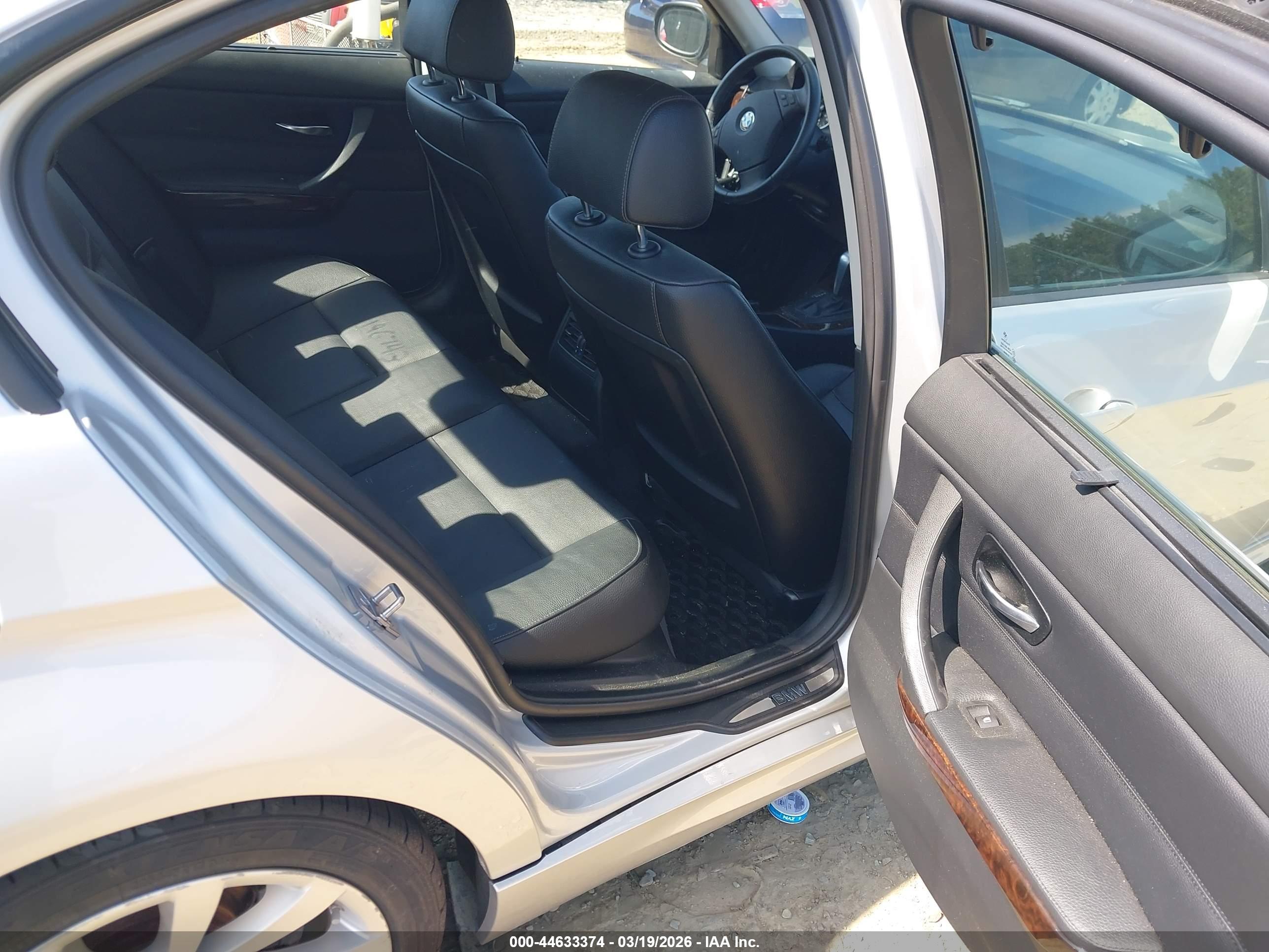 BMW 328I image 8