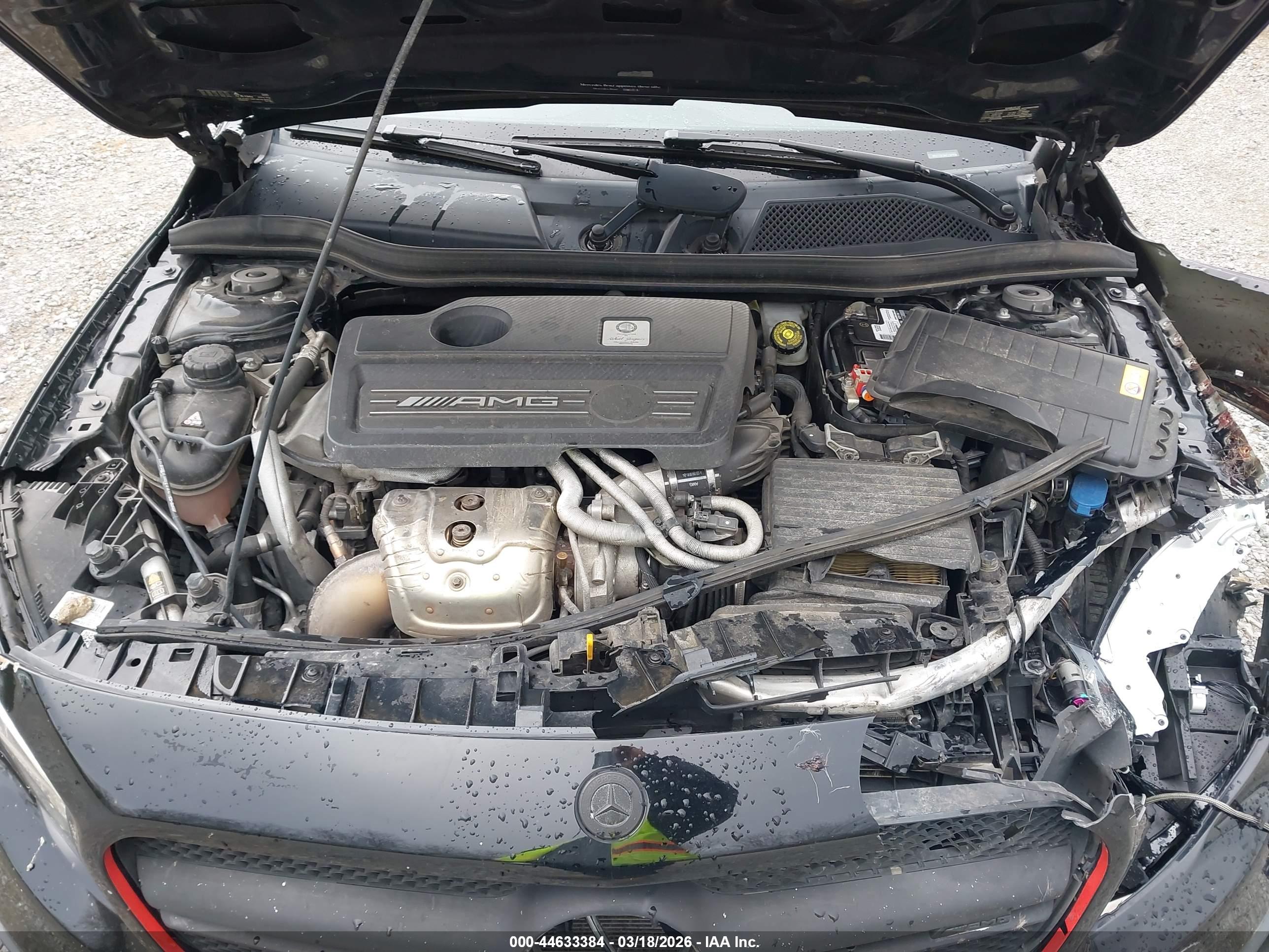MERCEDES-BENZ GLA image 10
