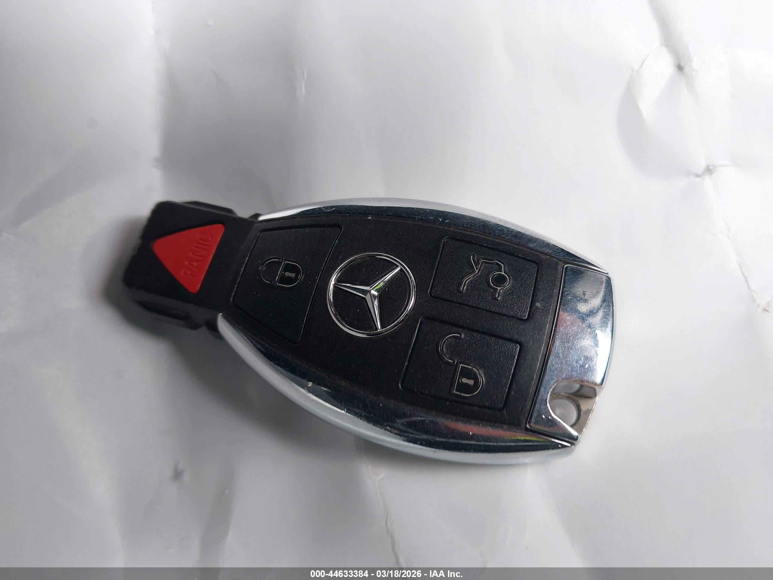 MERCEDES-BENZ GLA image 11