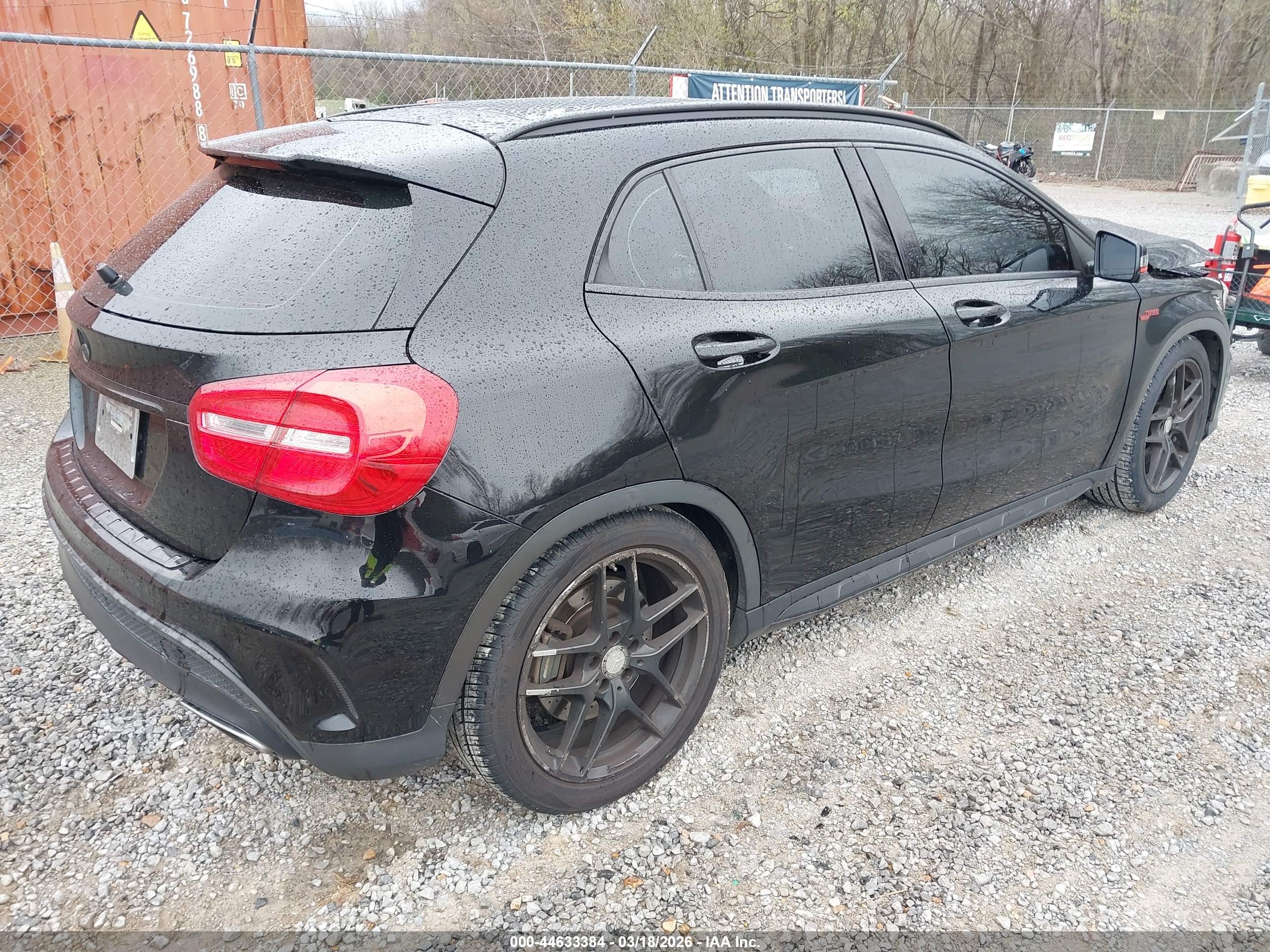 MERCEDES-BENZ GLA image 4