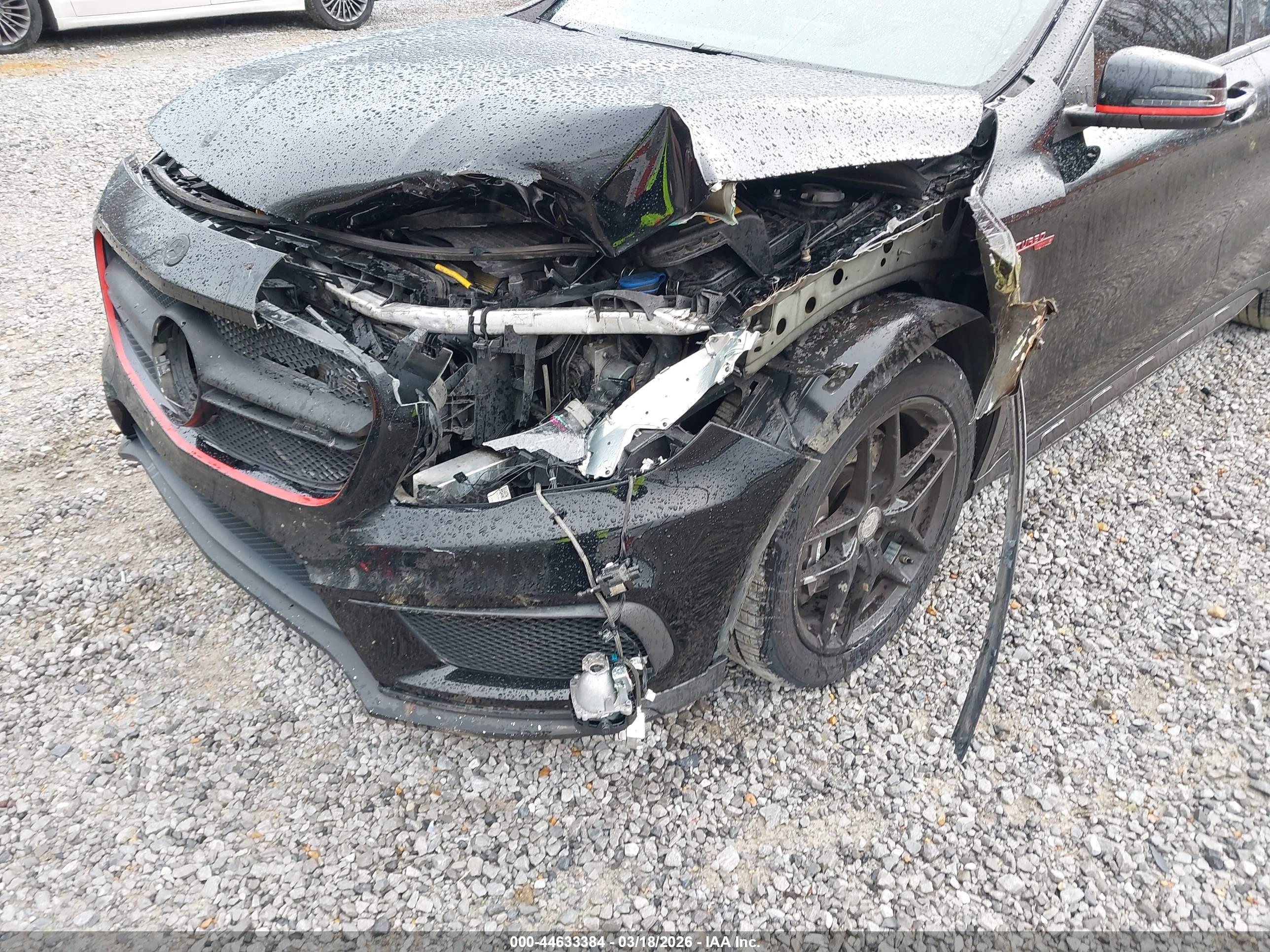 MERCEDES-BENZ GLA image 6