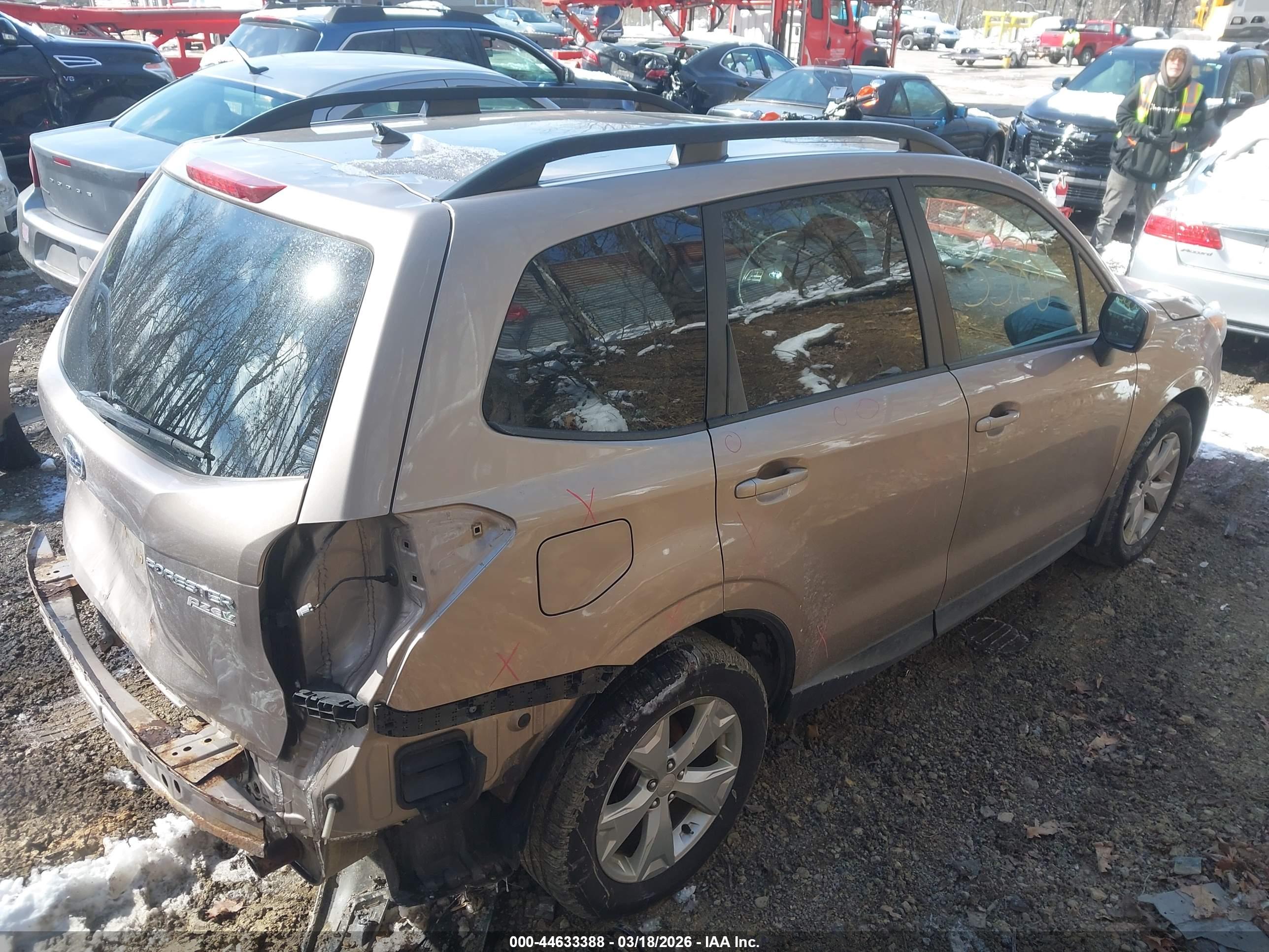 SUBARU FORESTER image 4