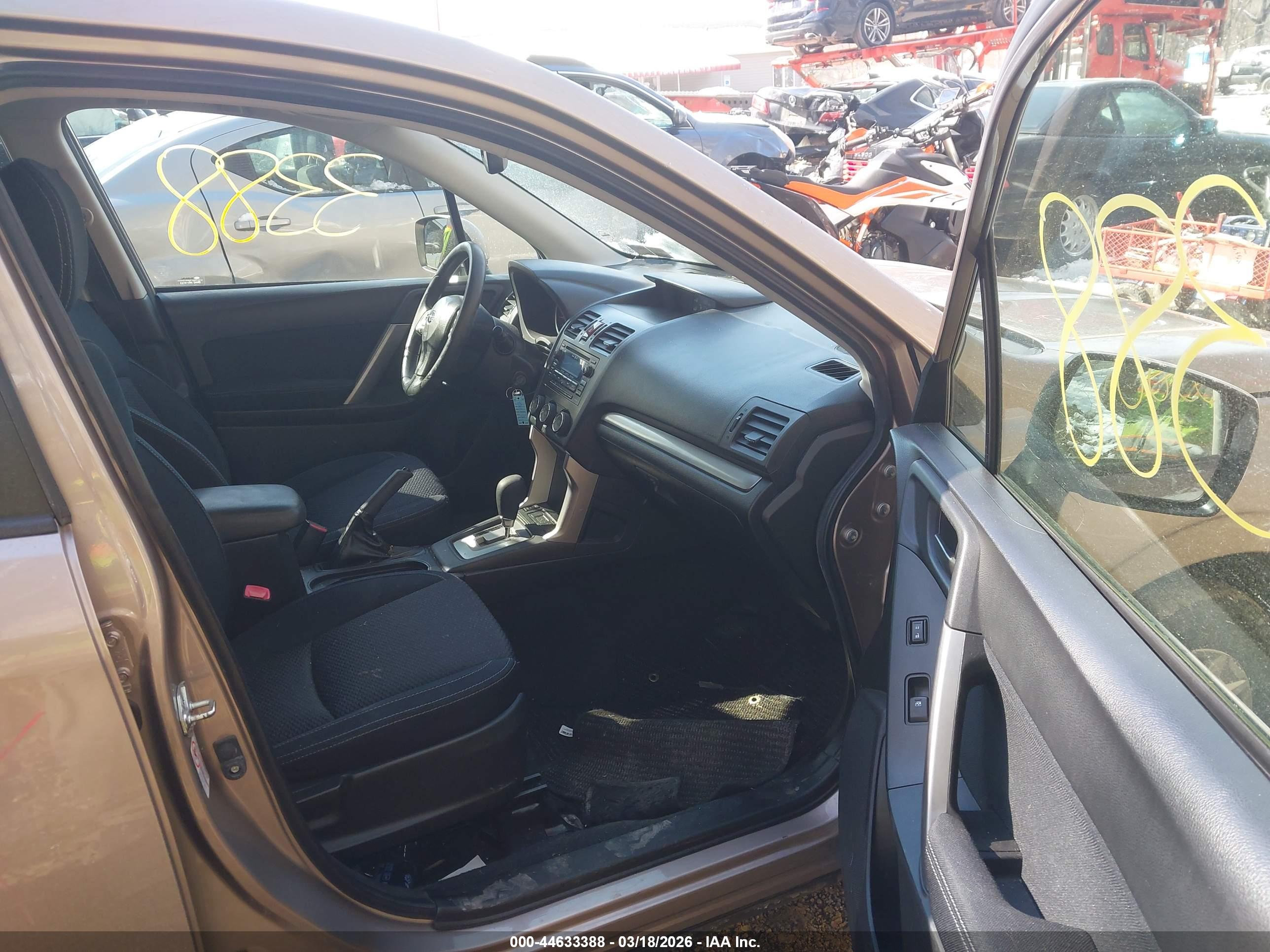 SUBARU FORESTER image 5