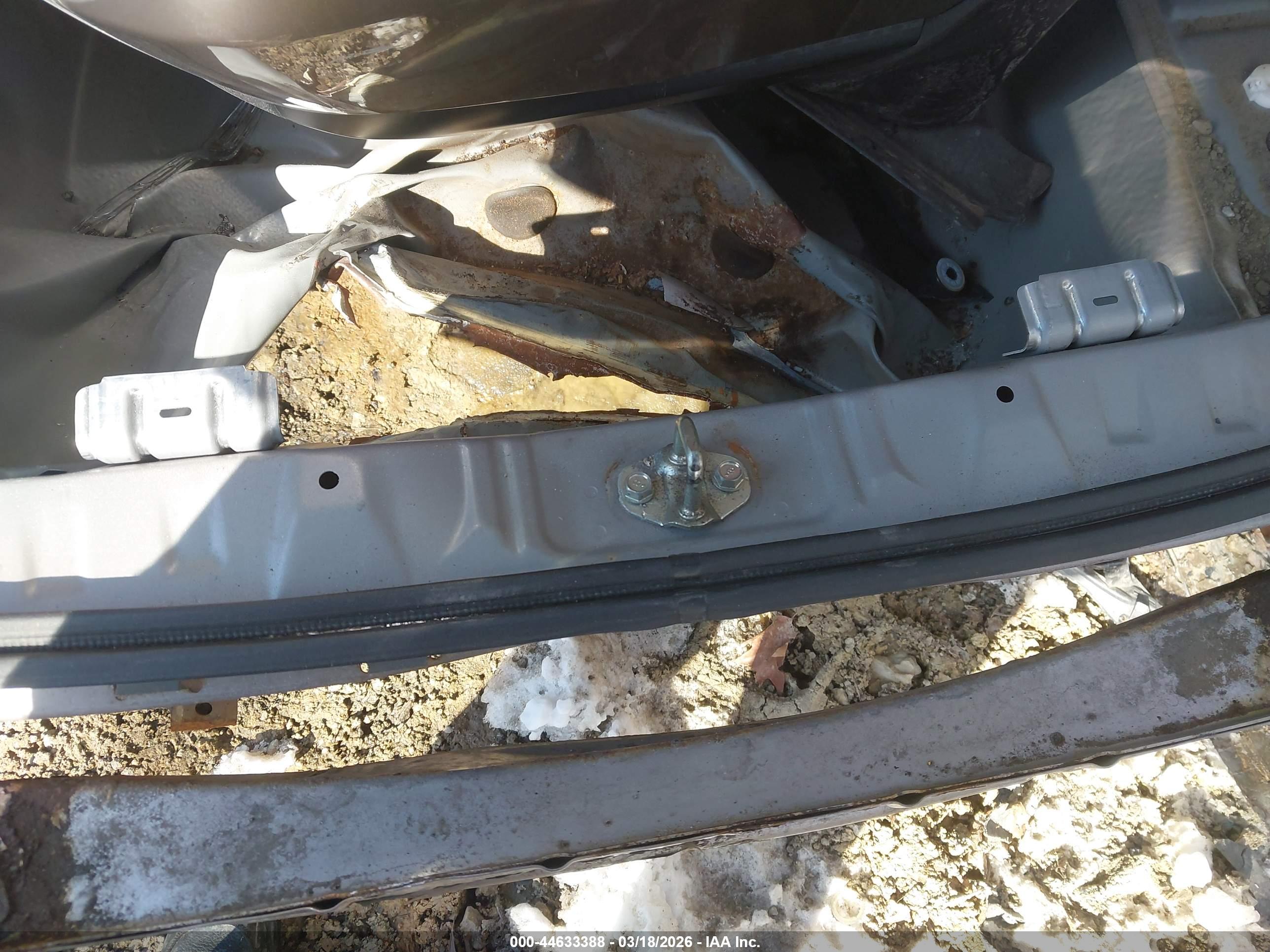 SUBARU FORESTER image 6