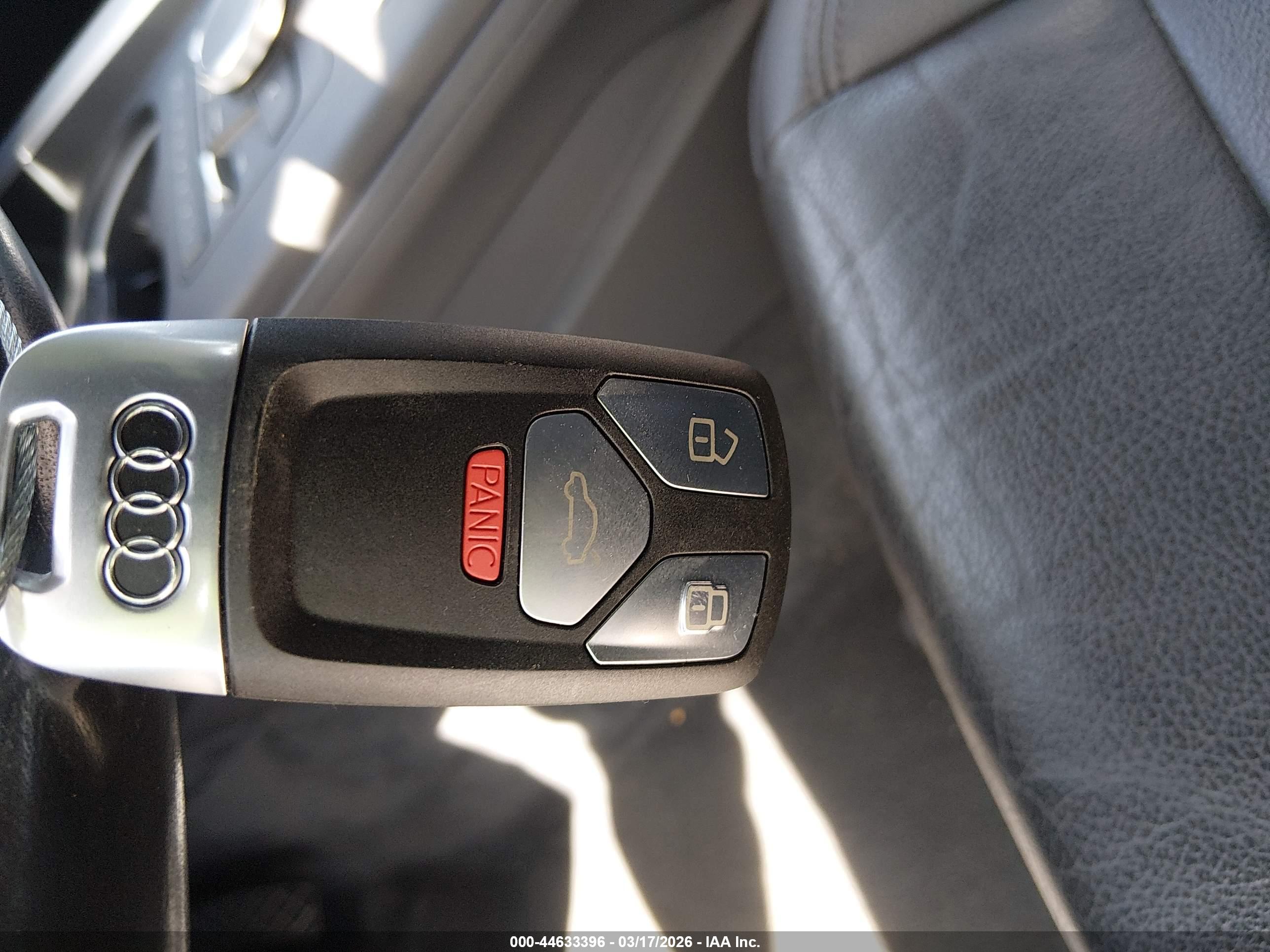 AUDI A4 image 11