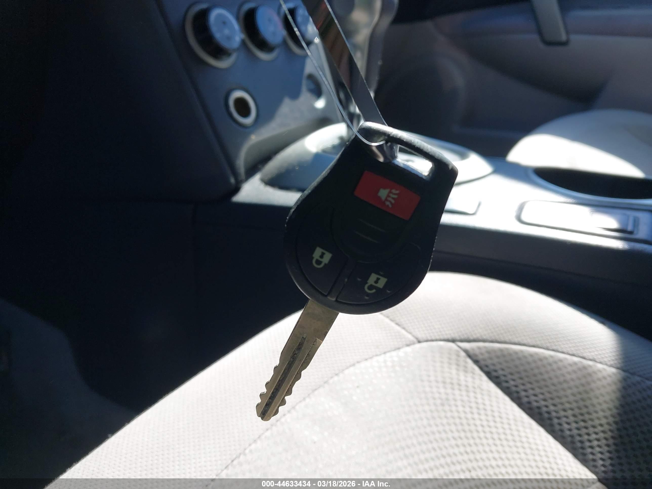 NISSAN ROGUE image 11