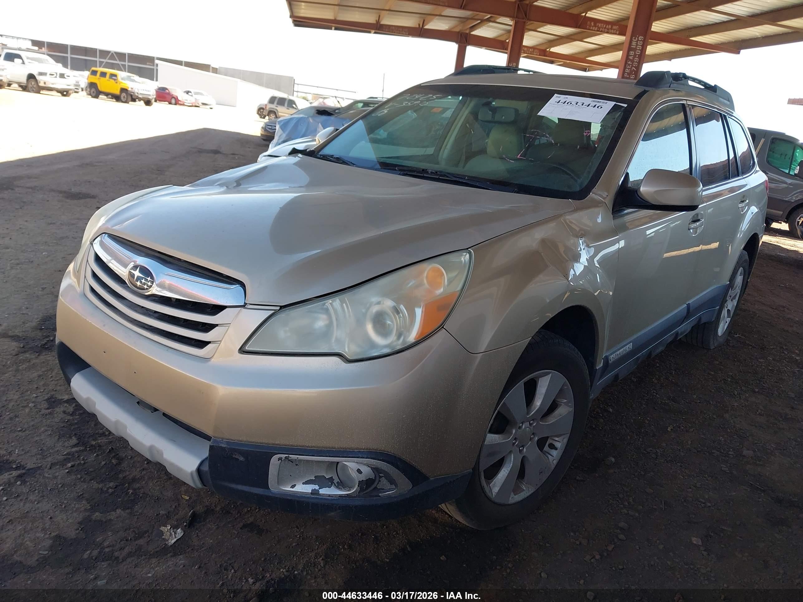 SUBARU OUTBACK image 2