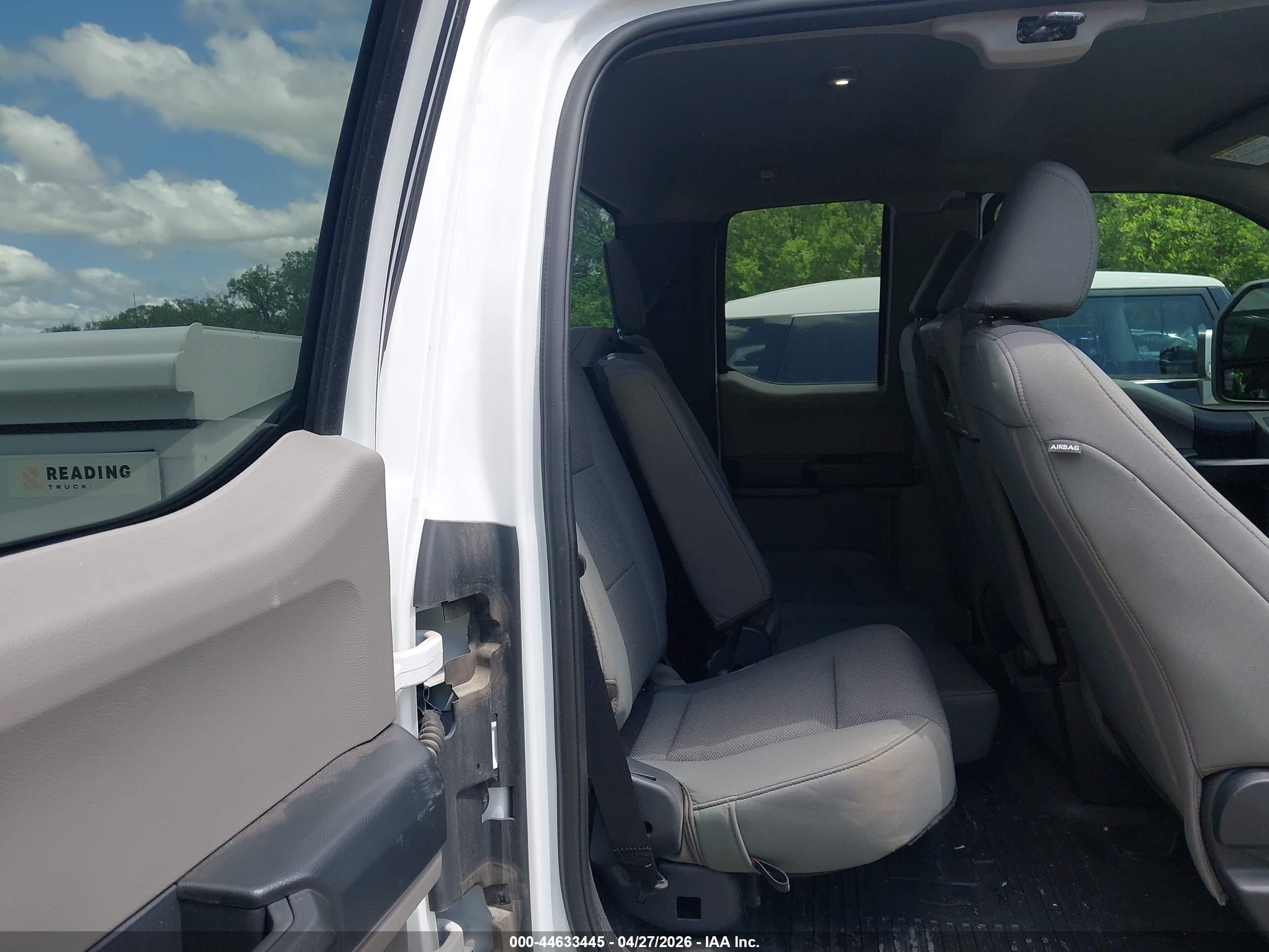 FORD F-350 image 8