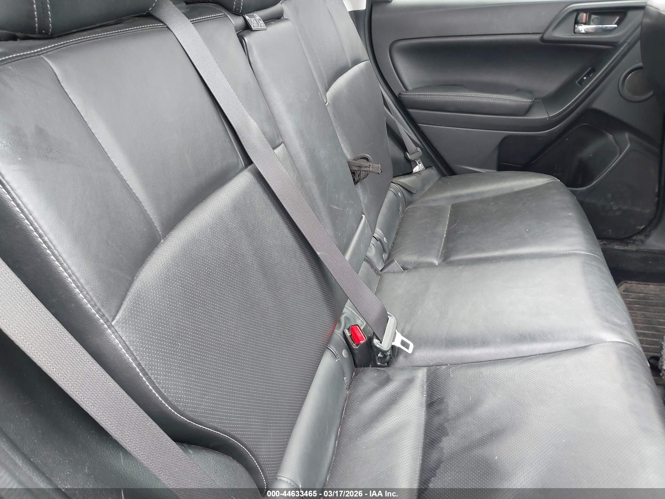 SUBARU FORESTER image 8