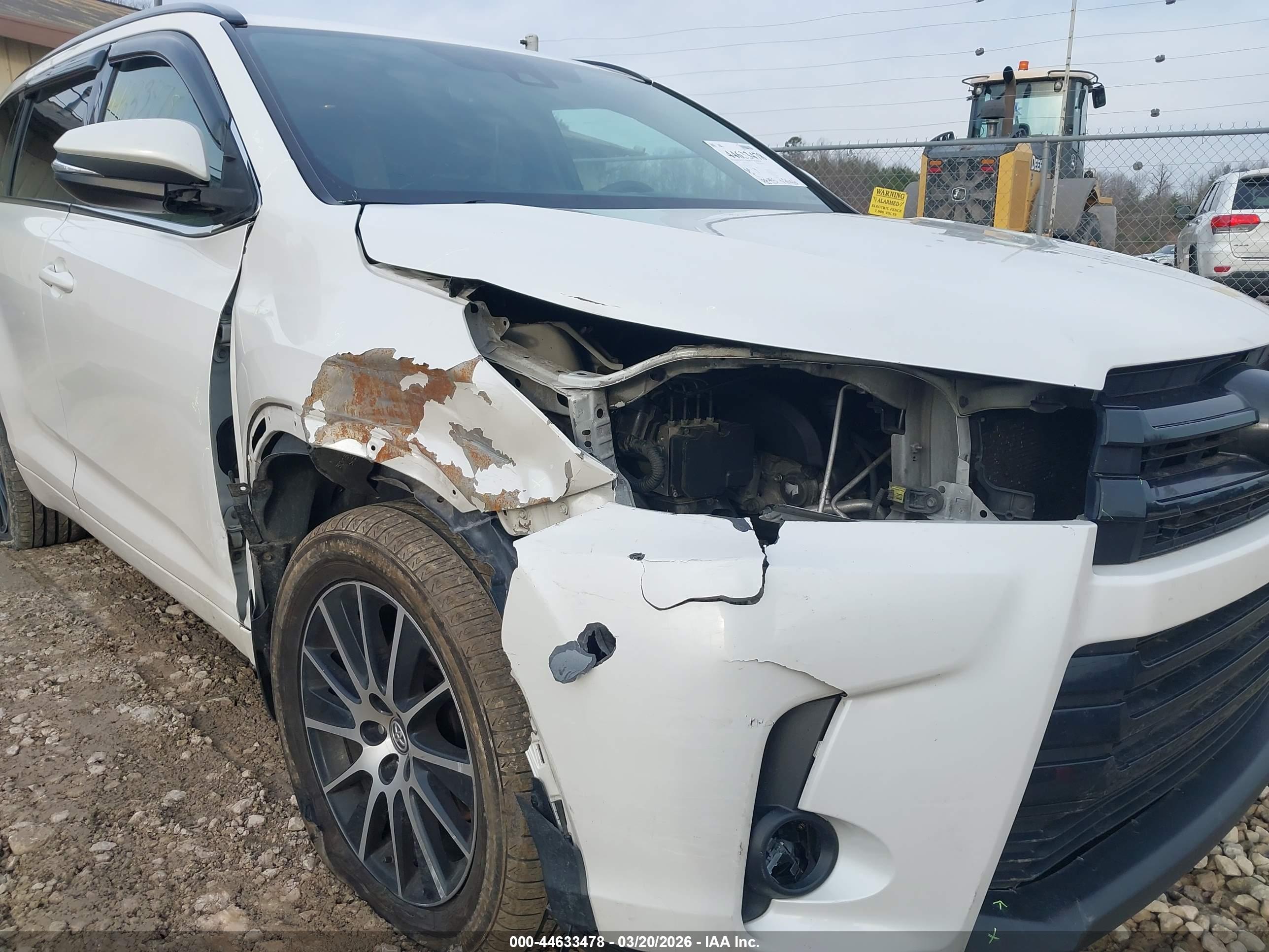TOYOTA HIGHLANDER image 6