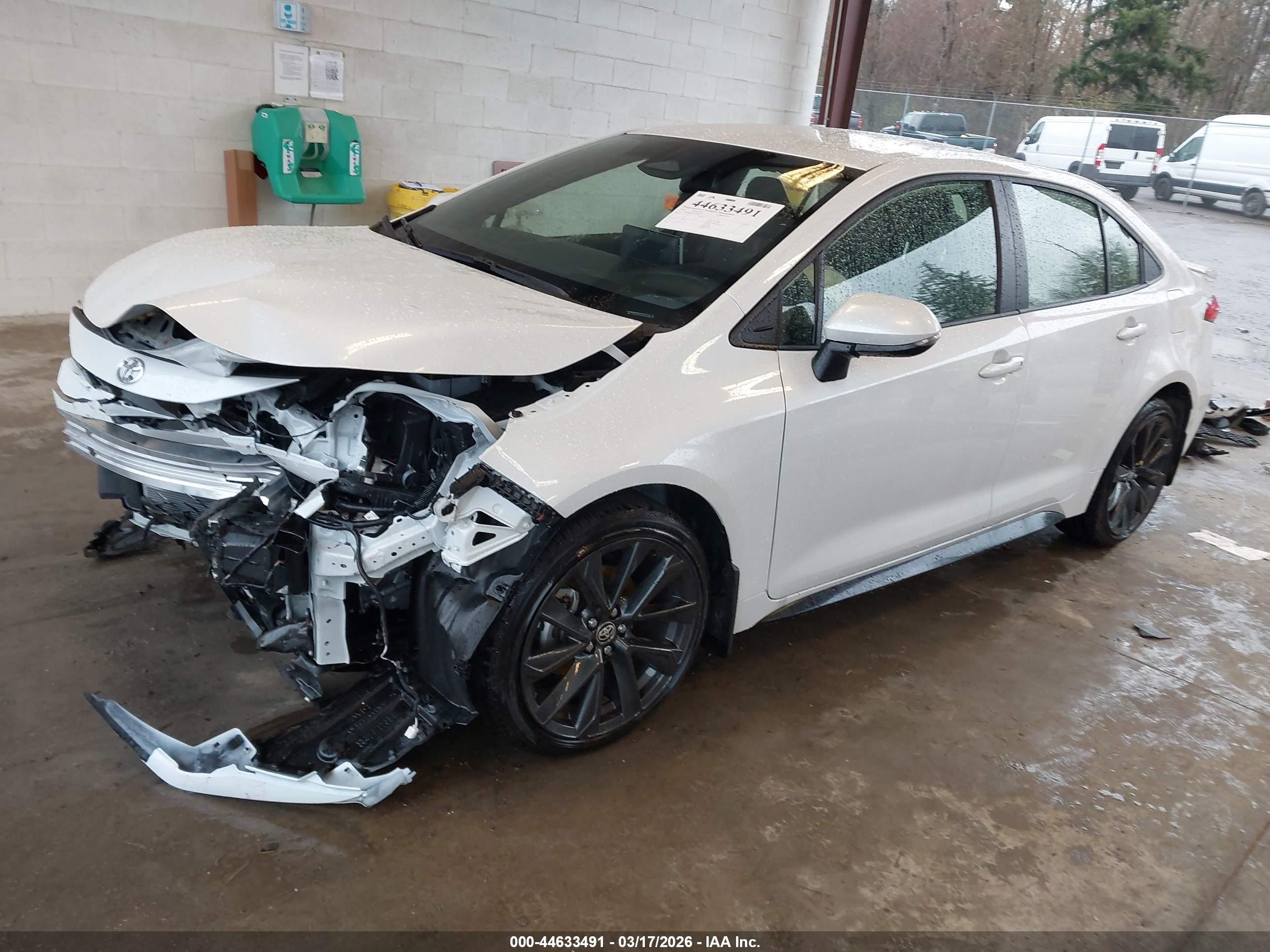 TOYOTA COROLLA image 2