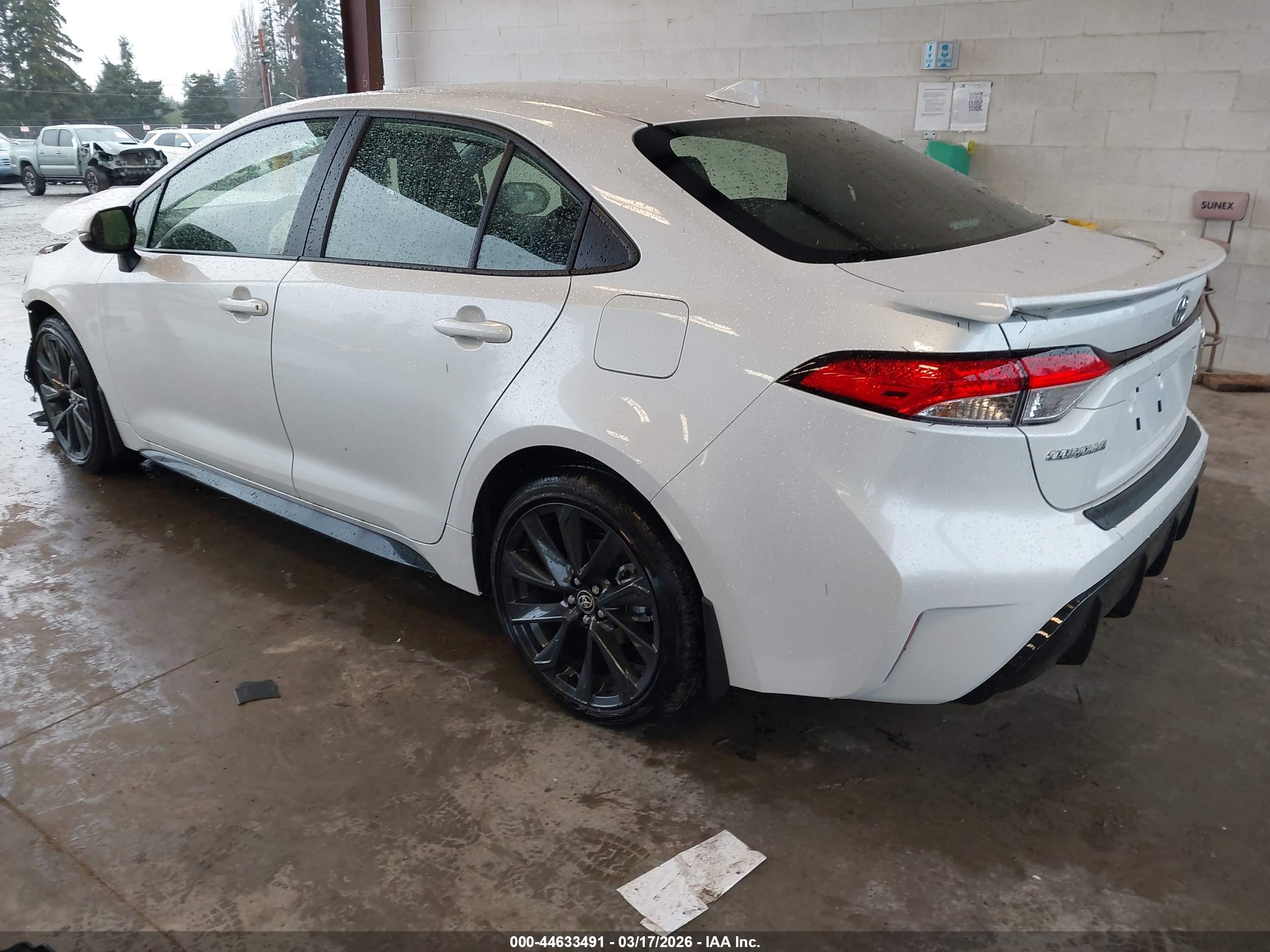 TOYOTA COROLLA image 3