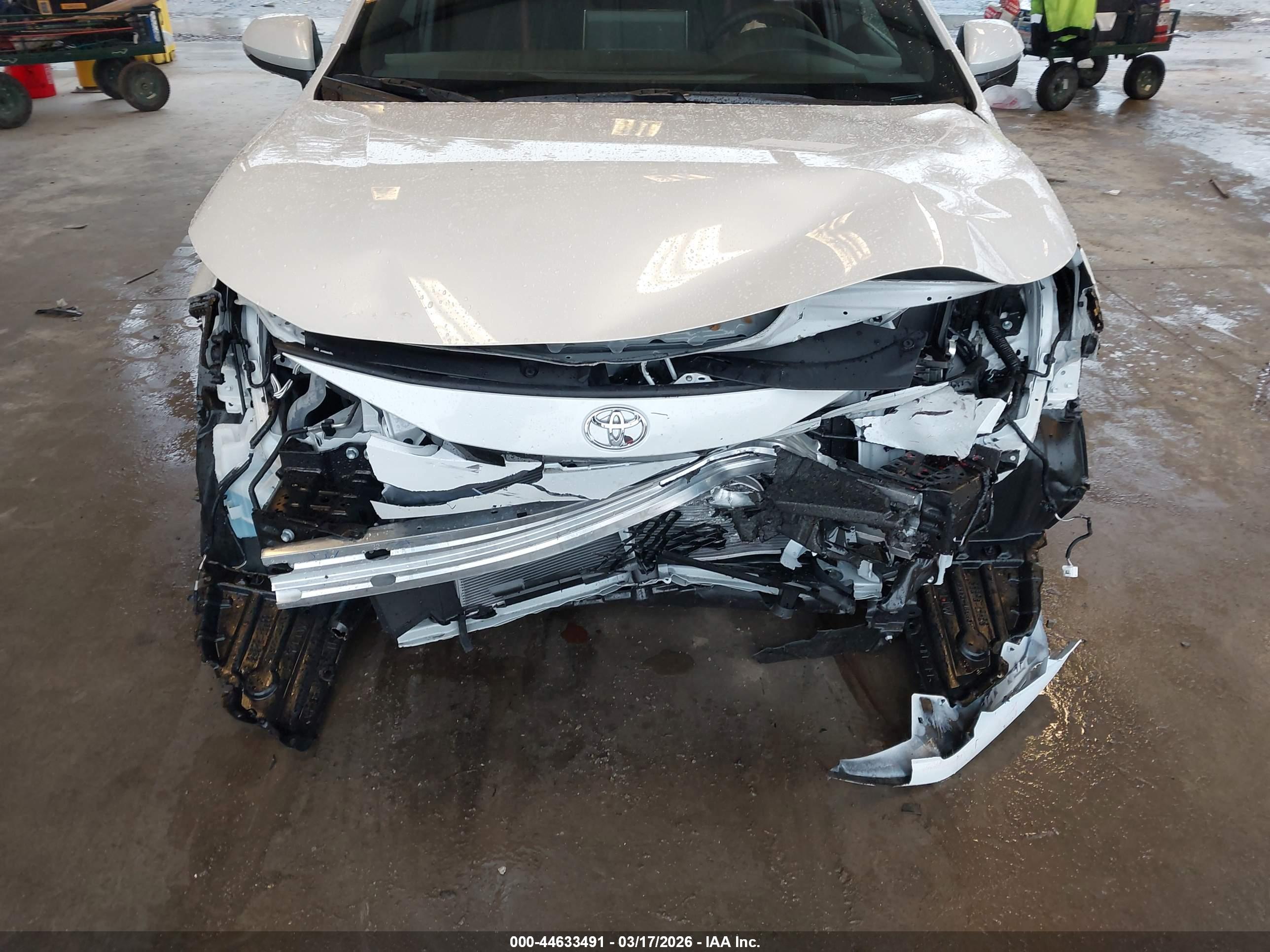 TOYOTA COROLLA image 6