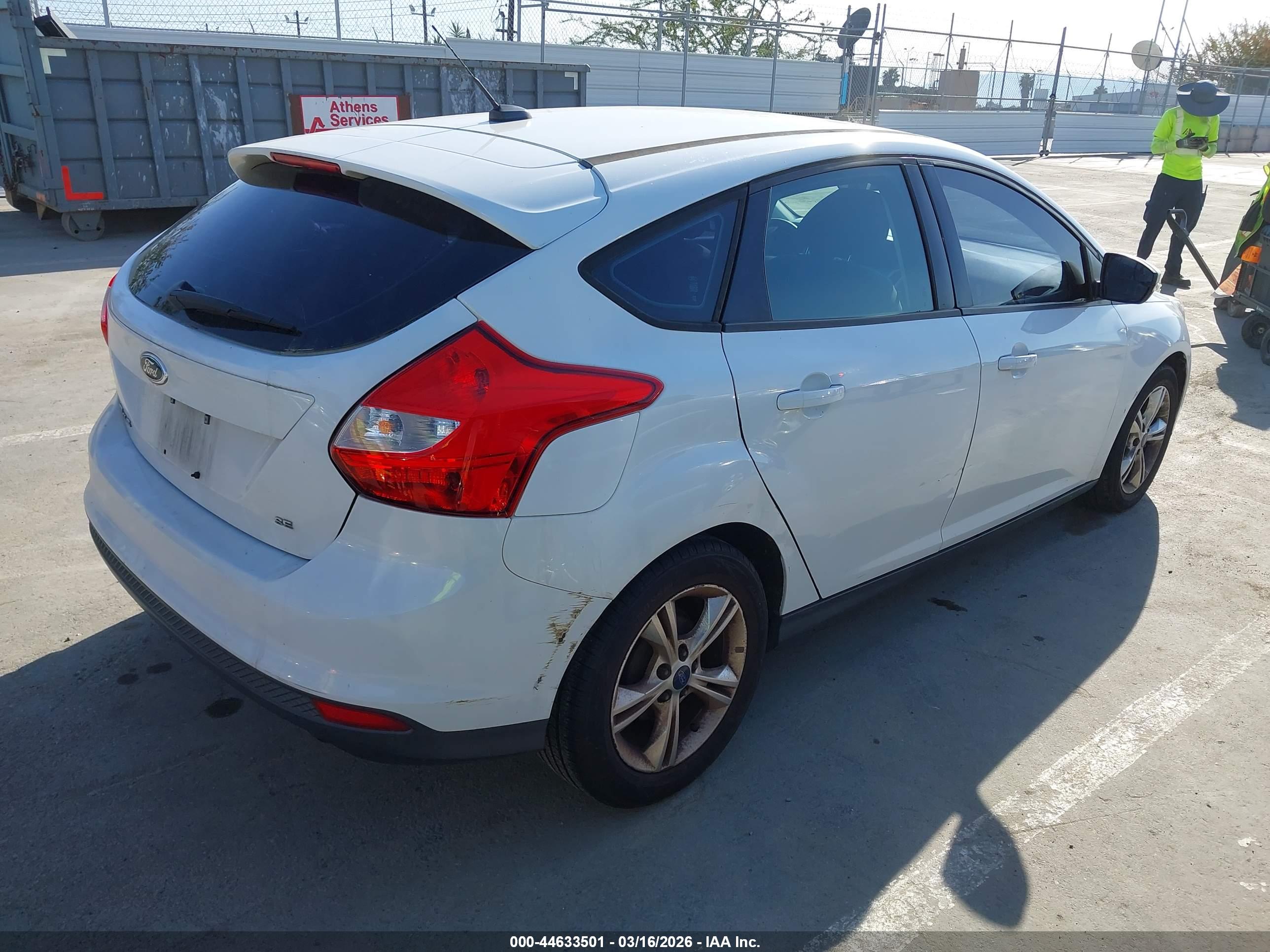 FORD FOCUS image 4