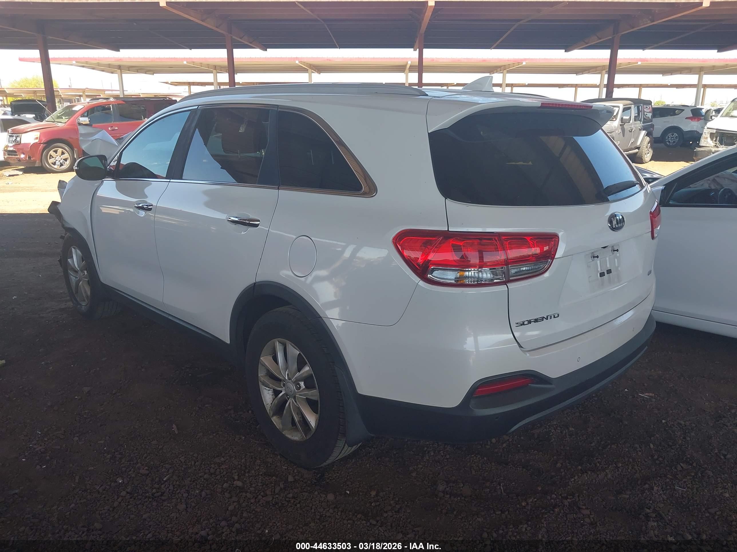 KIA SORENTO image 3