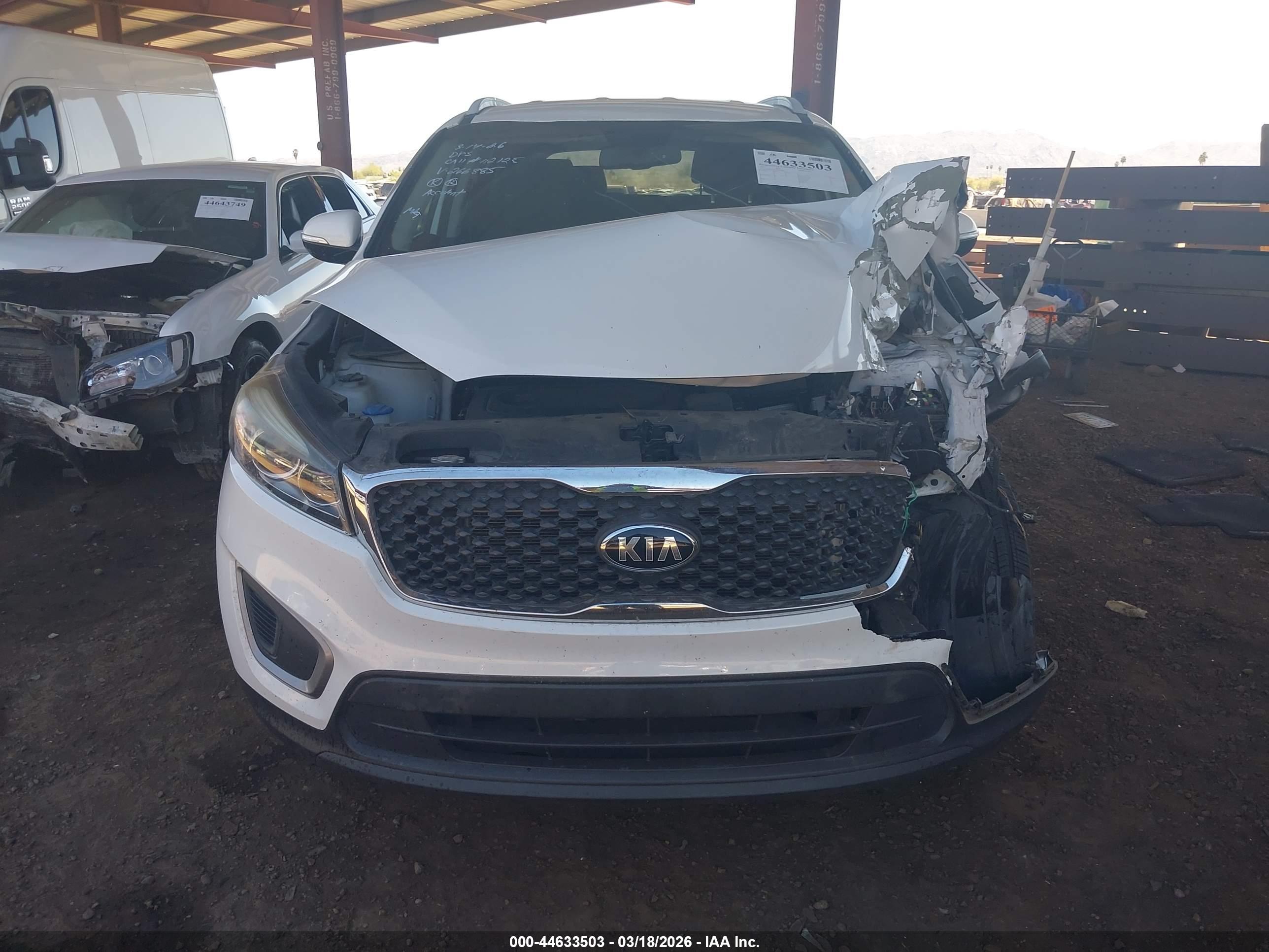 KIA SORENTO image 6