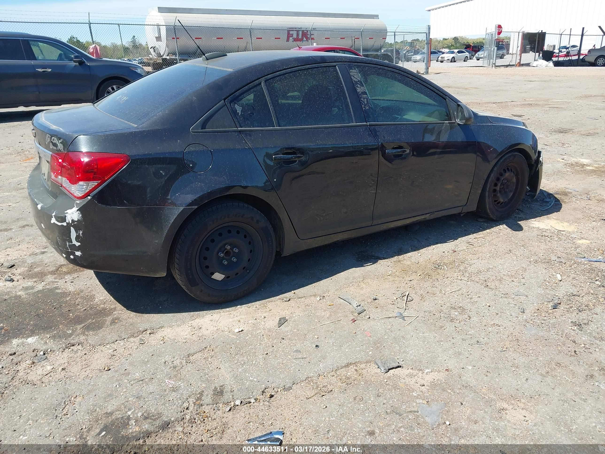 CHEVROLET CRUZE image 4