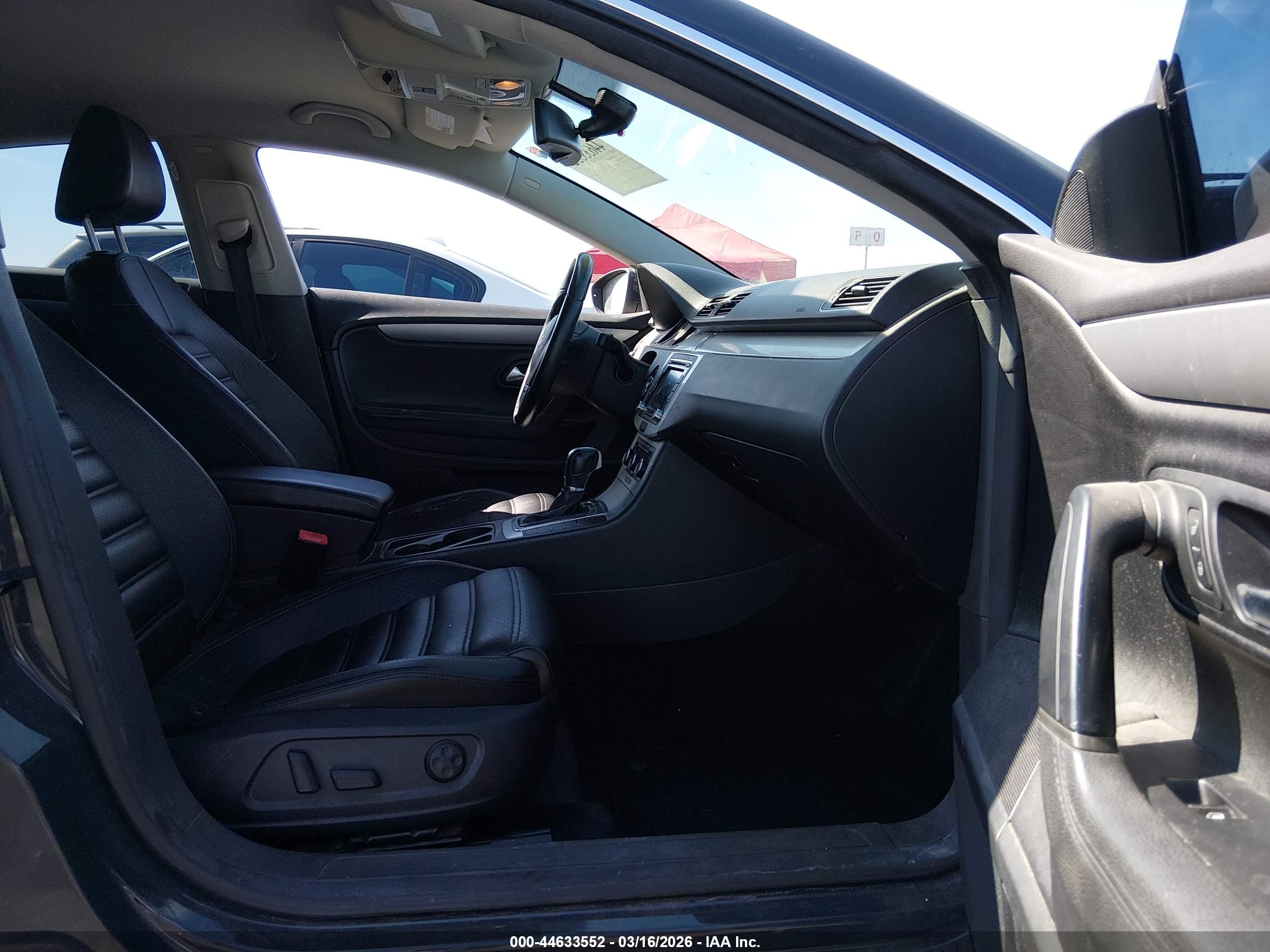 VOLKSWAGEN CC image 5