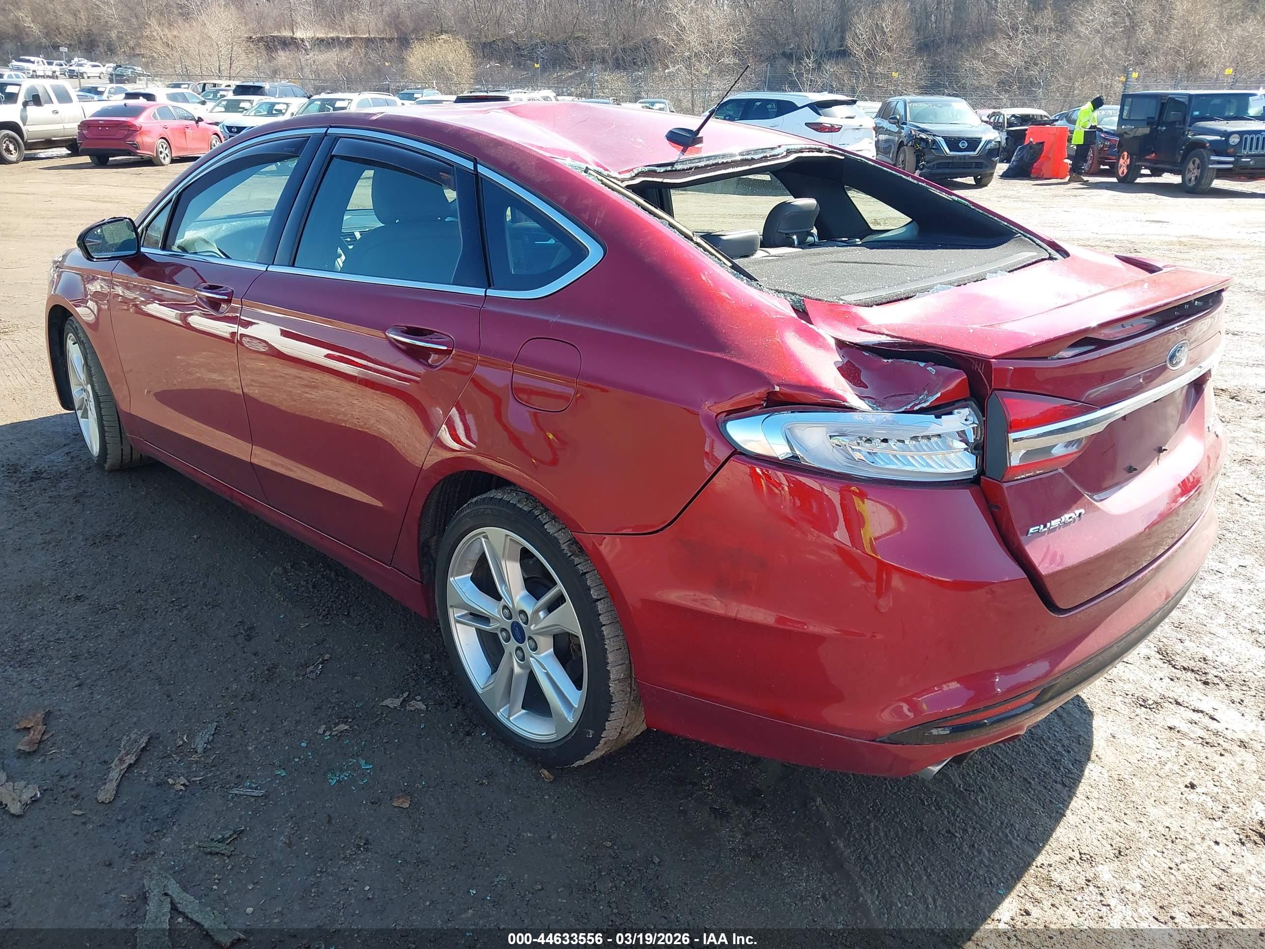 FORD FUSION image 3
