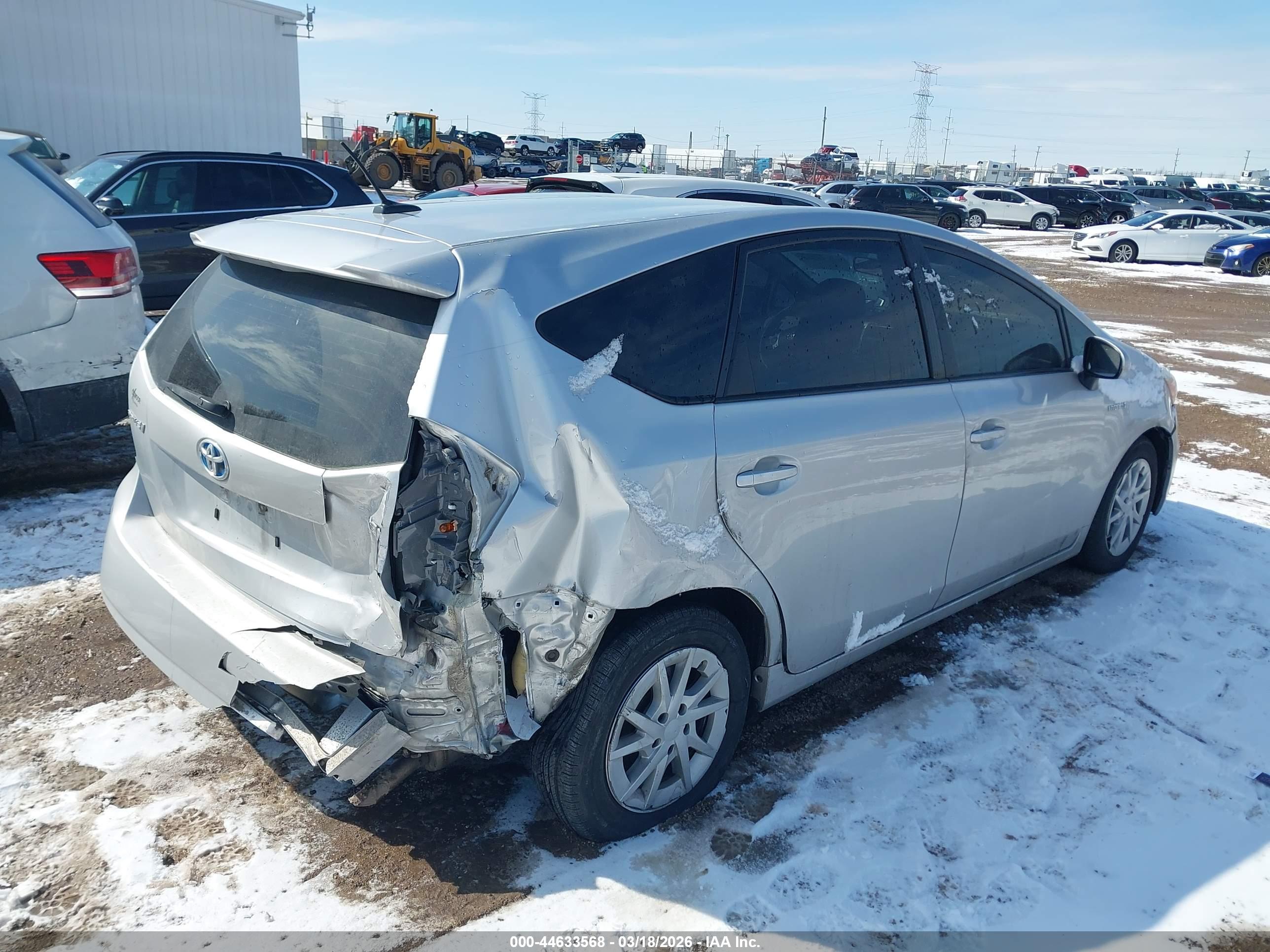 TOYOTA PRIUS image 4