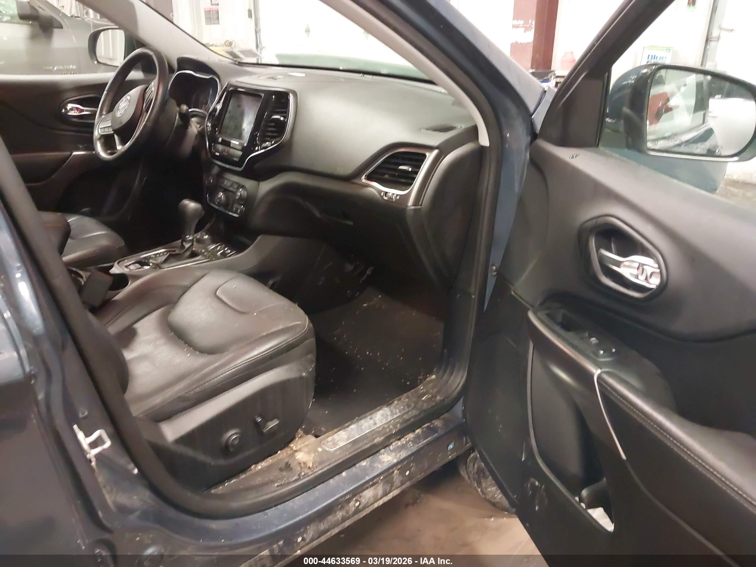 JEEP CHEROKEE image 5