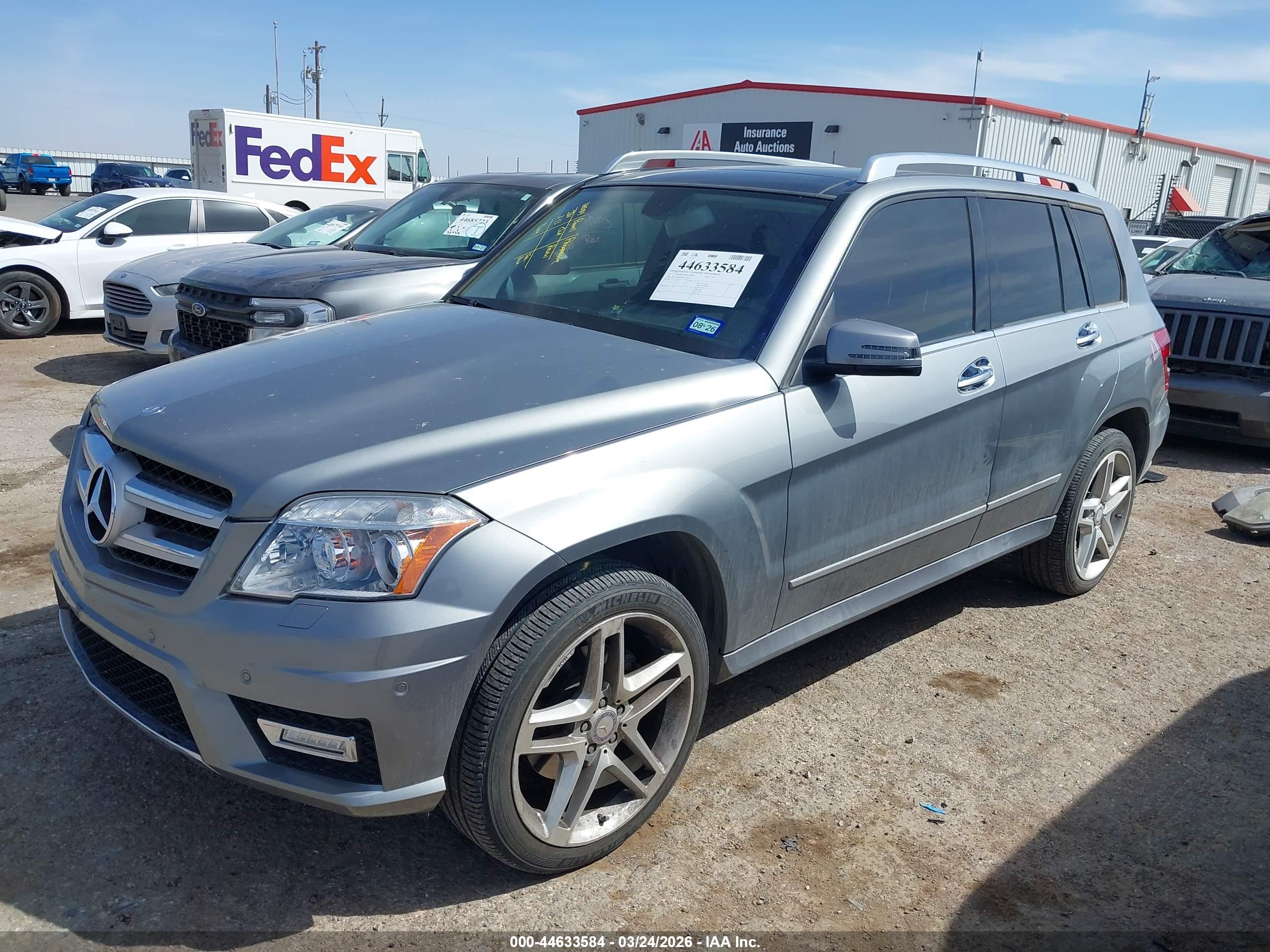 MERCEDES-BENZ GLK image 2