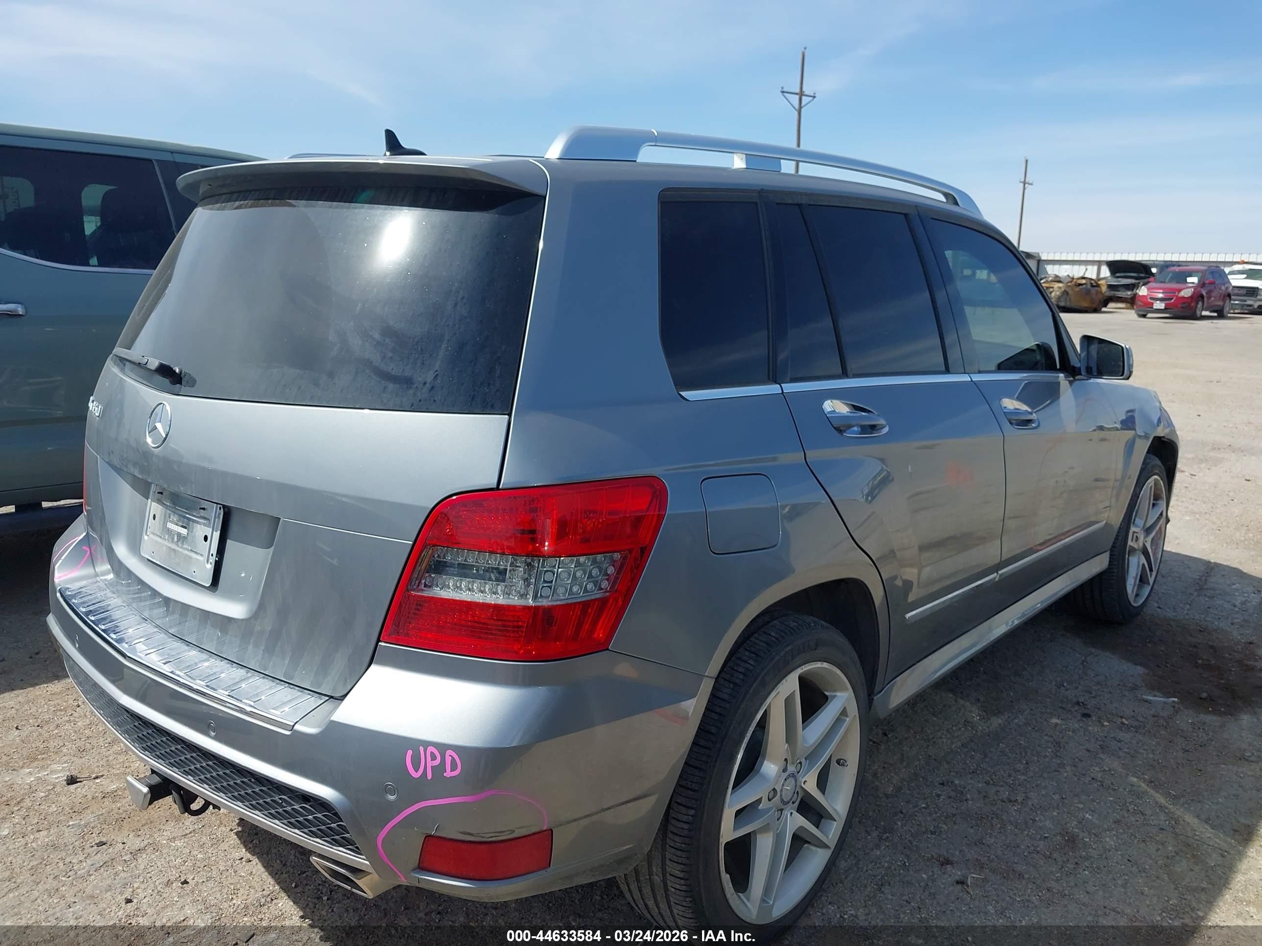 MERCEDES-BENZ GLK image 4