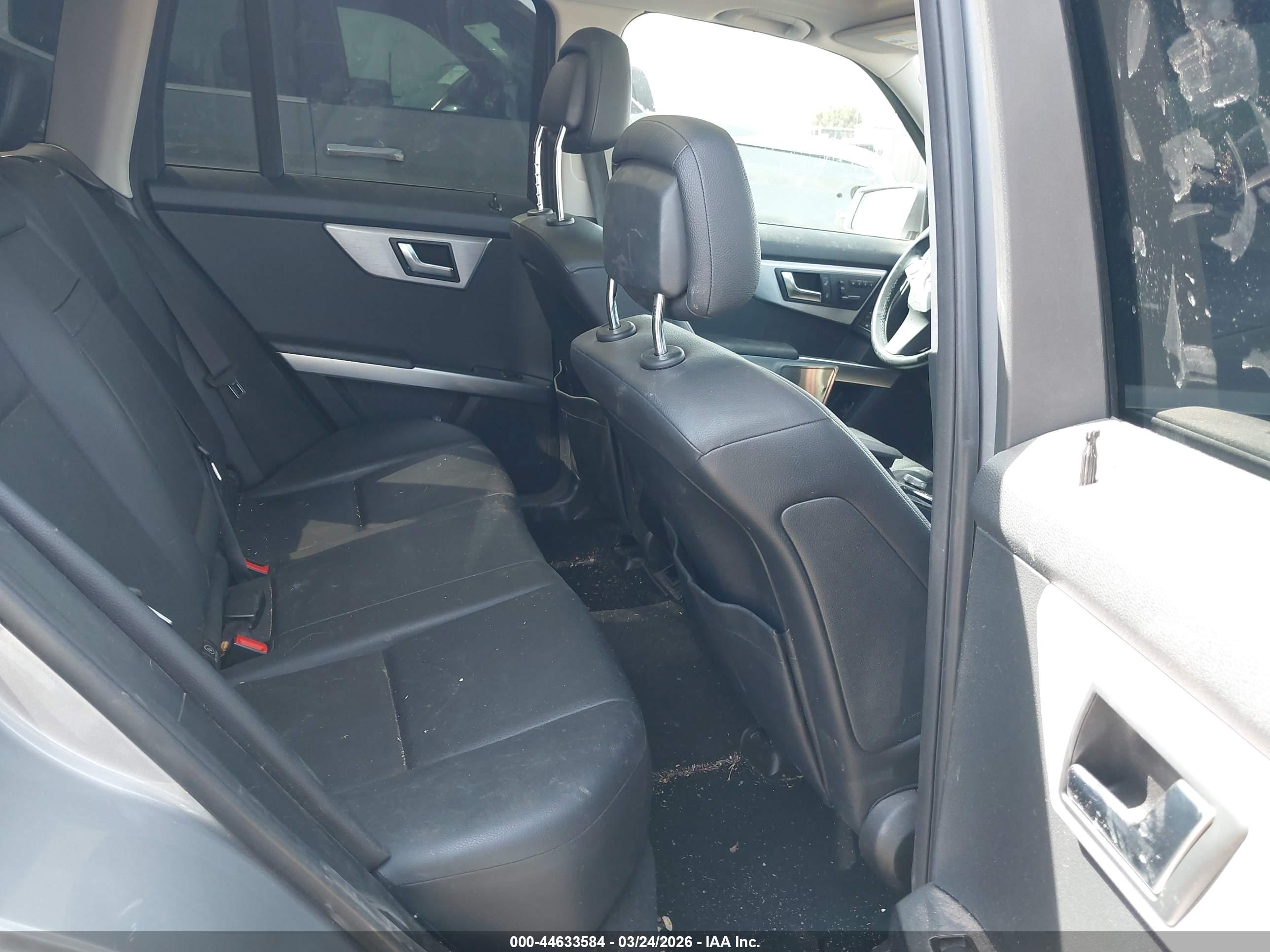 MERCEDES-BENZ GLK image 8