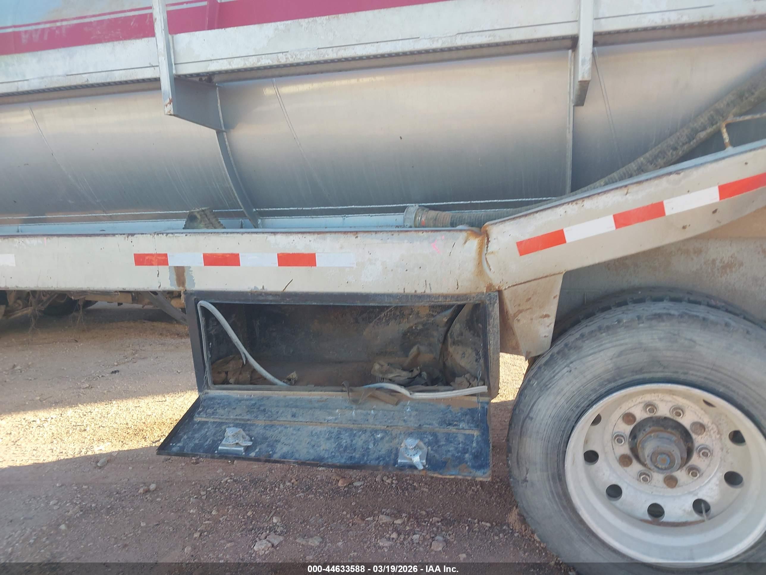 TROXELL TANKER image 8