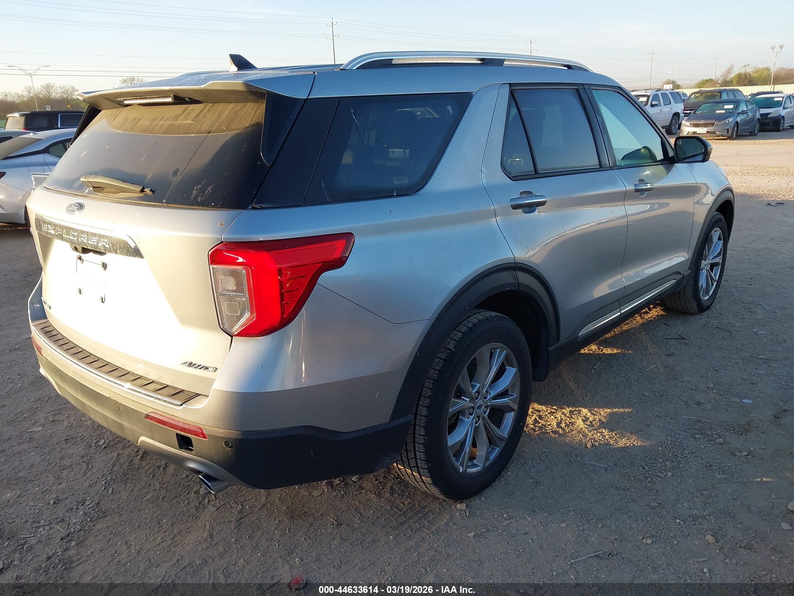 FORD EXPLORER image 4