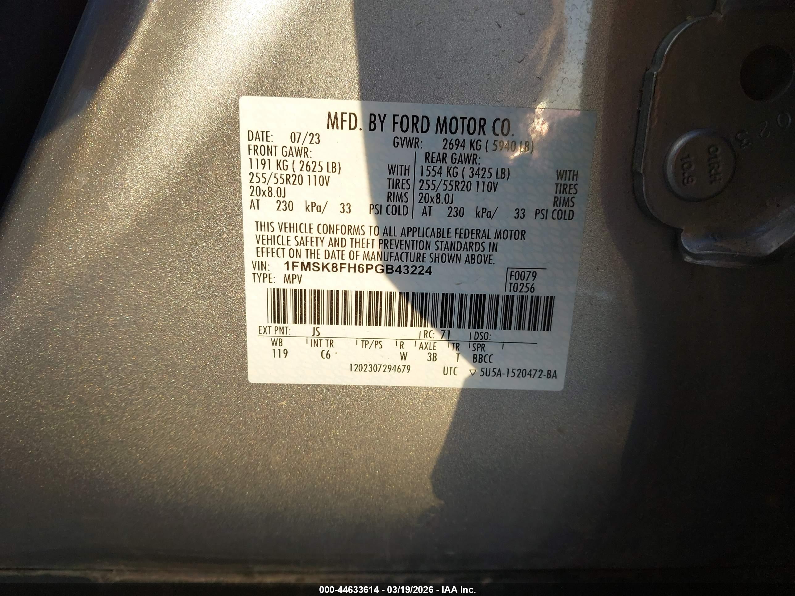 FORD EXPLORER image 9