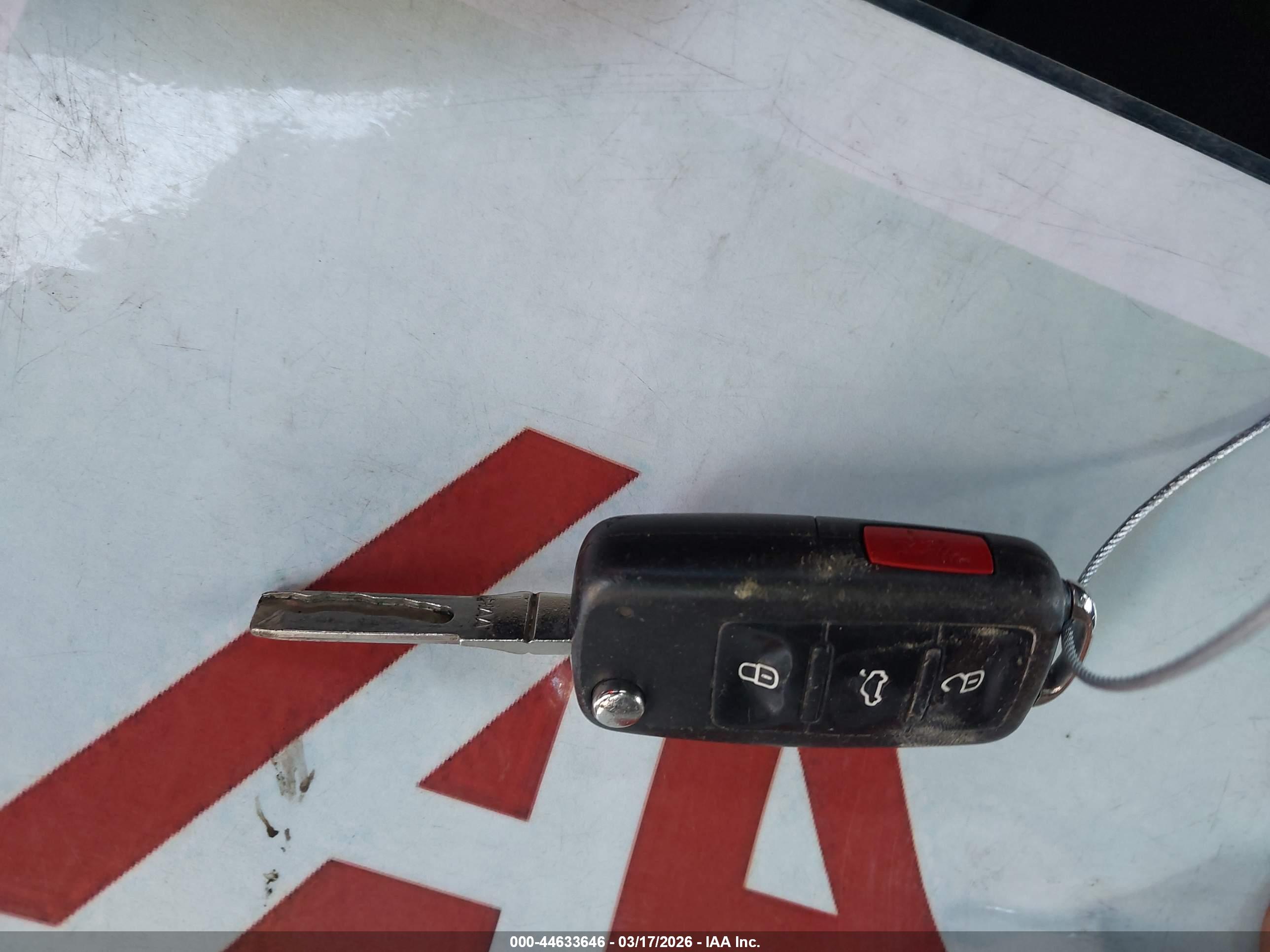 VOLKSWAGEN BEETLE image 11