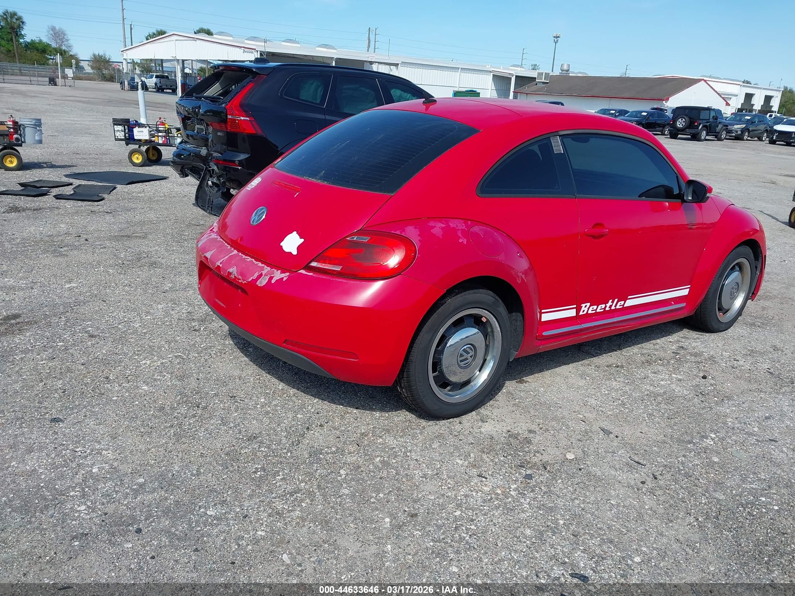 VOLKSWAGEN BEETLE image 4
