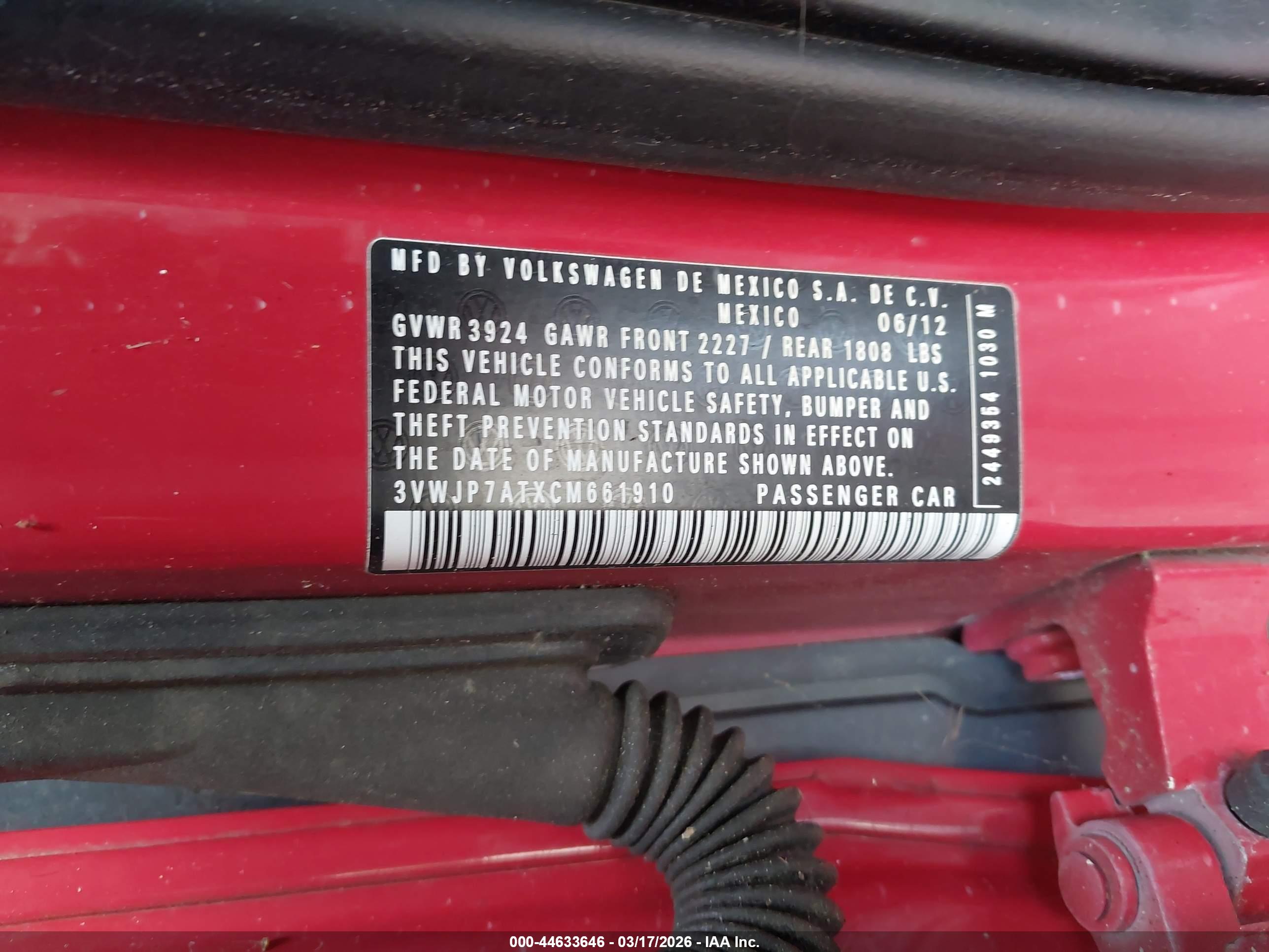 VOLKSWAGEN BEETLE image 9