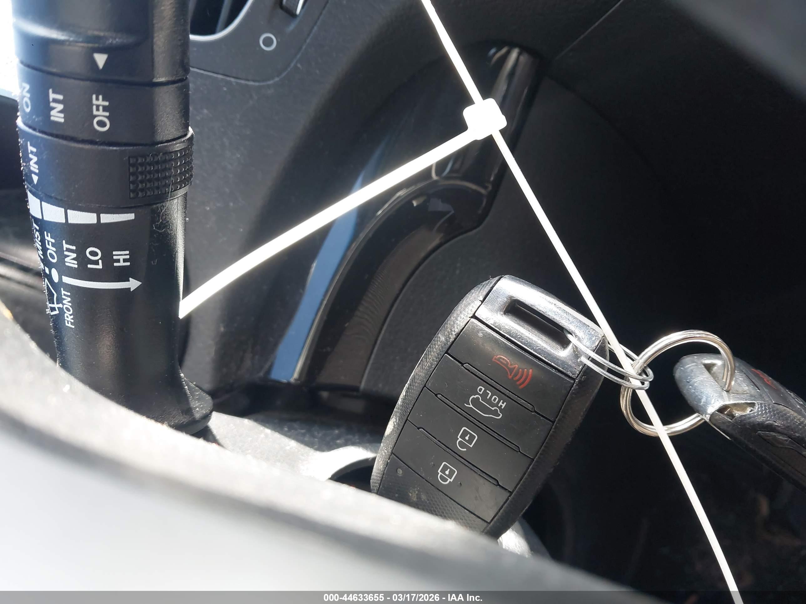 KIA SORENTO image 11