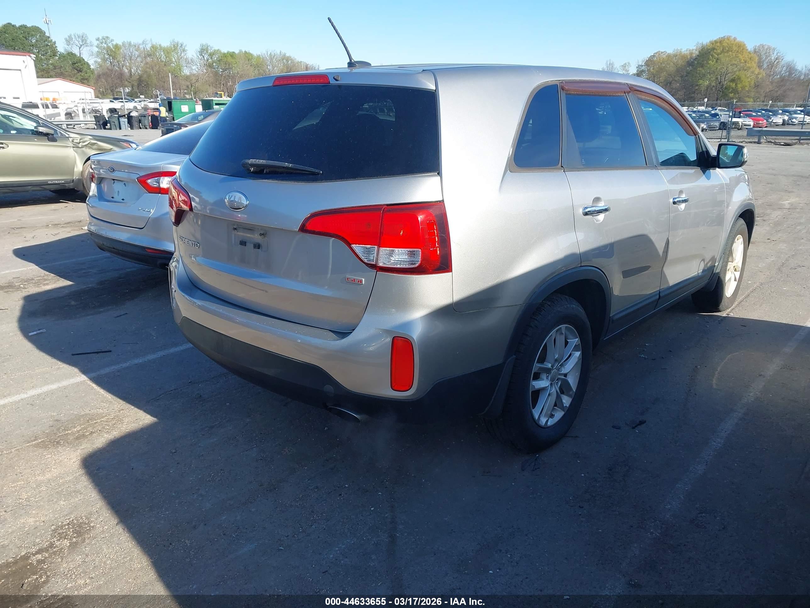 KIA SORENTO image 4