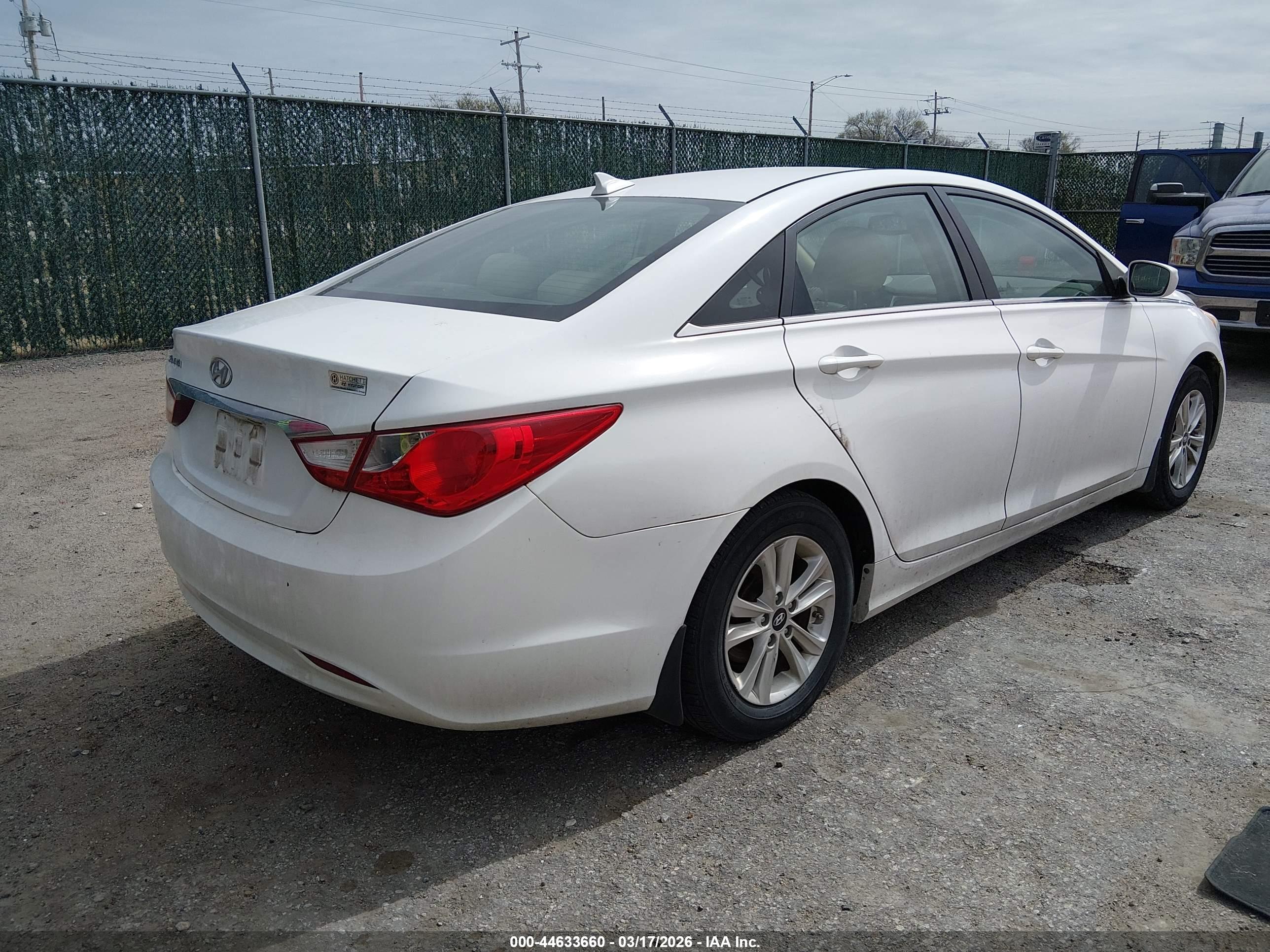 HYUNDAI SONATA image 4