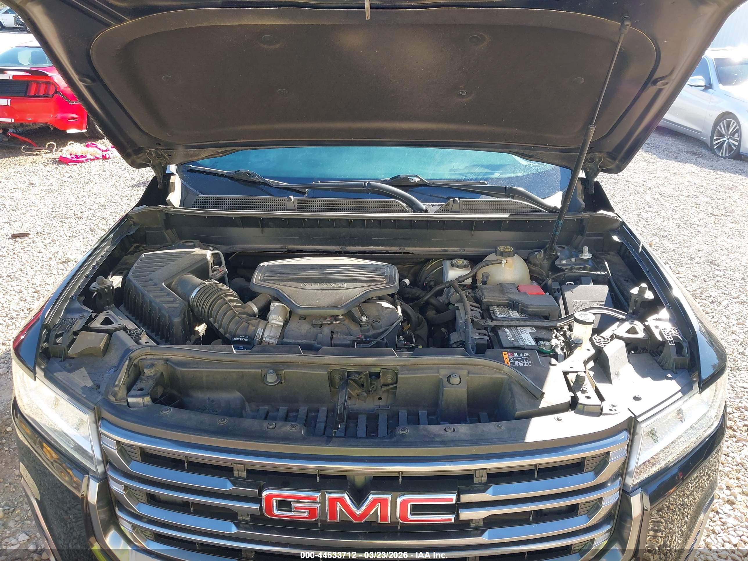 GMC ACADIA image 10