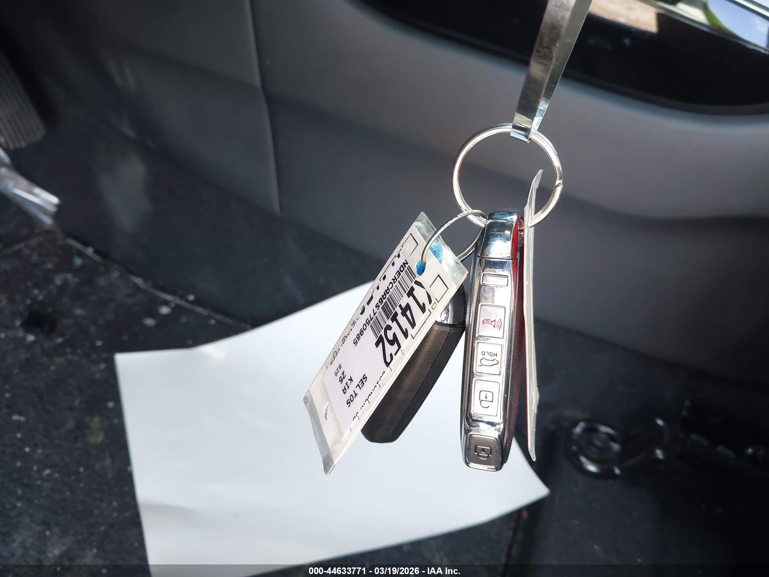 KIA SELTOS image 11