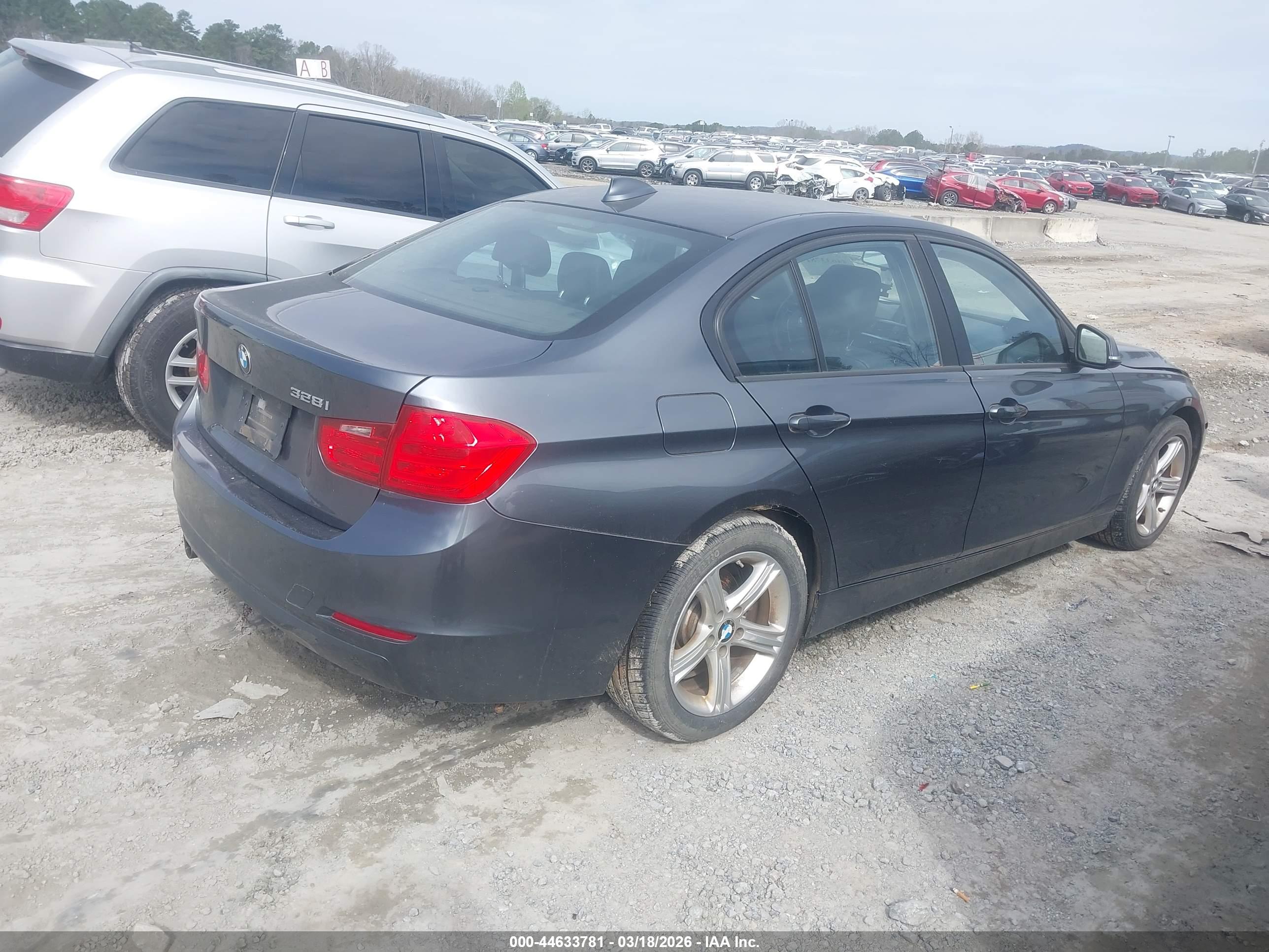 BMW 328I image 4
