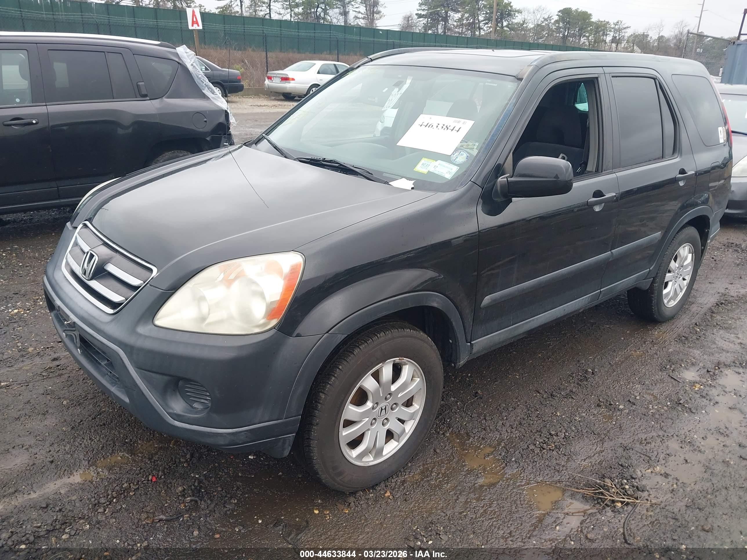 HONDA CR-V image 2