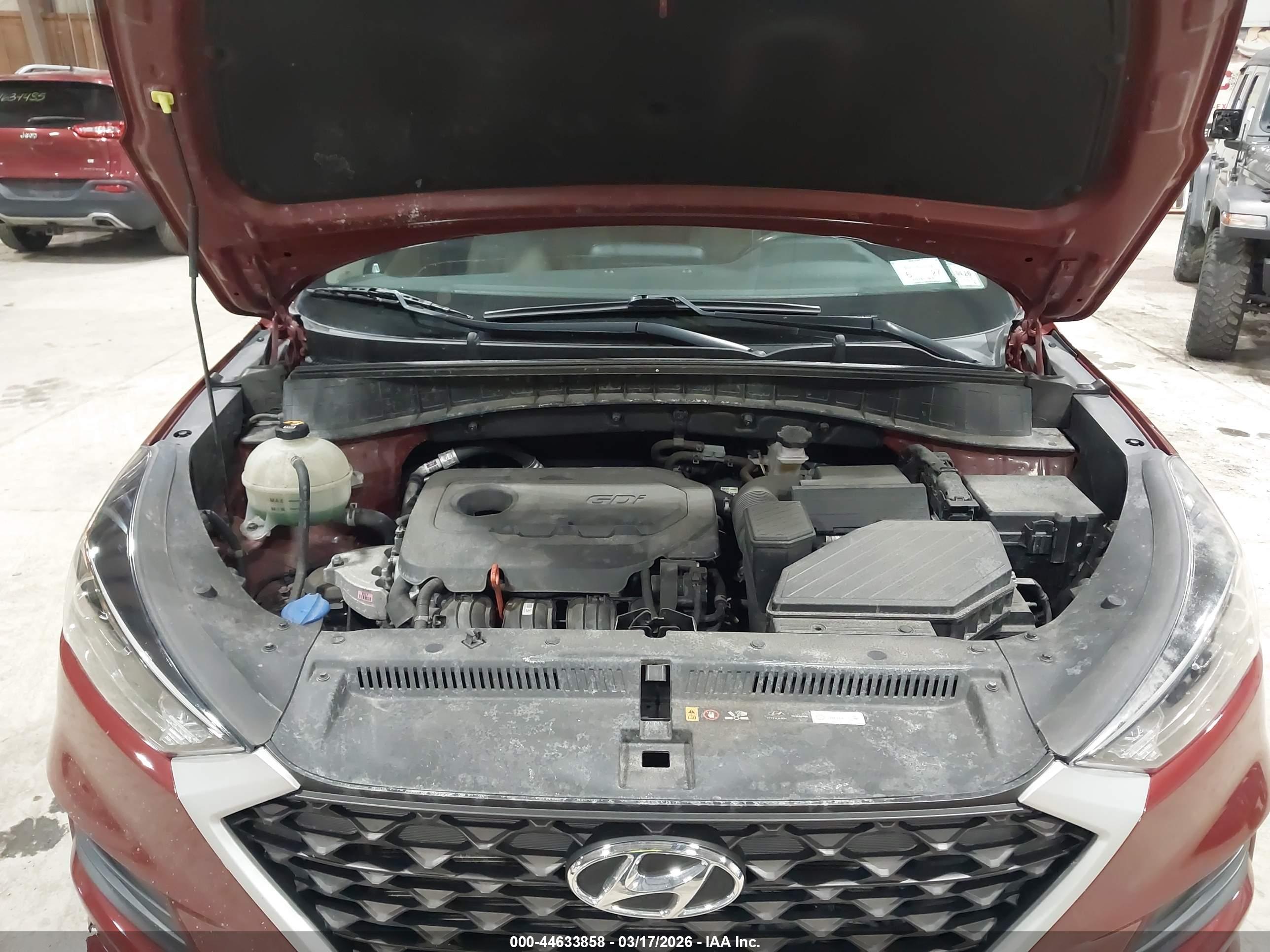 HYUNDAI TUCSON image 10