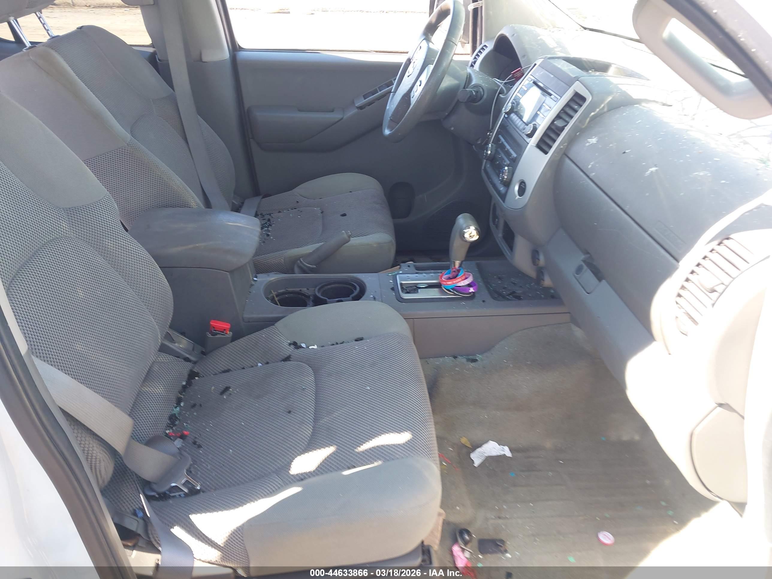 NISSAN FRONTIER image 5