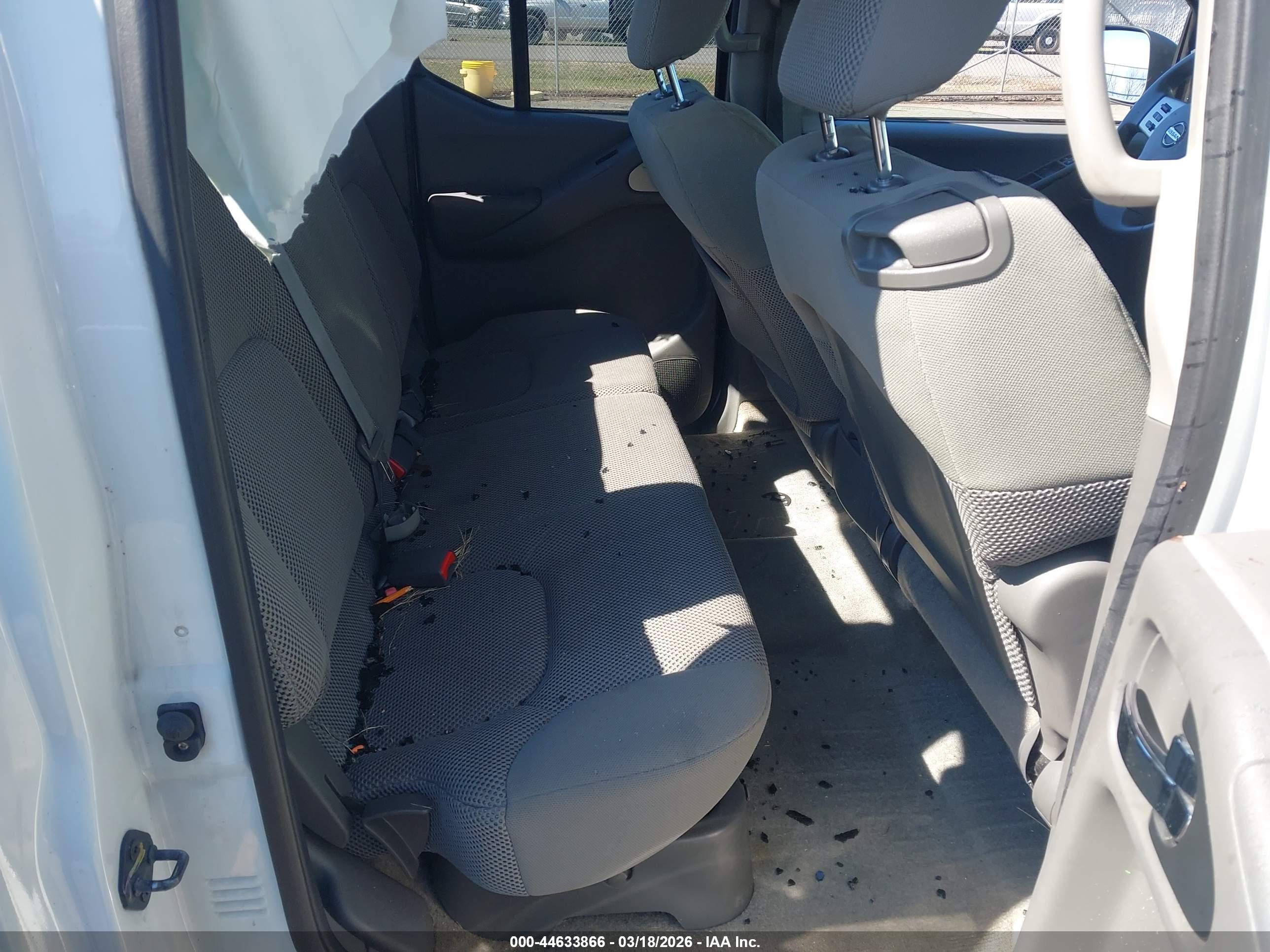 NISSAN FRONTIER image 8