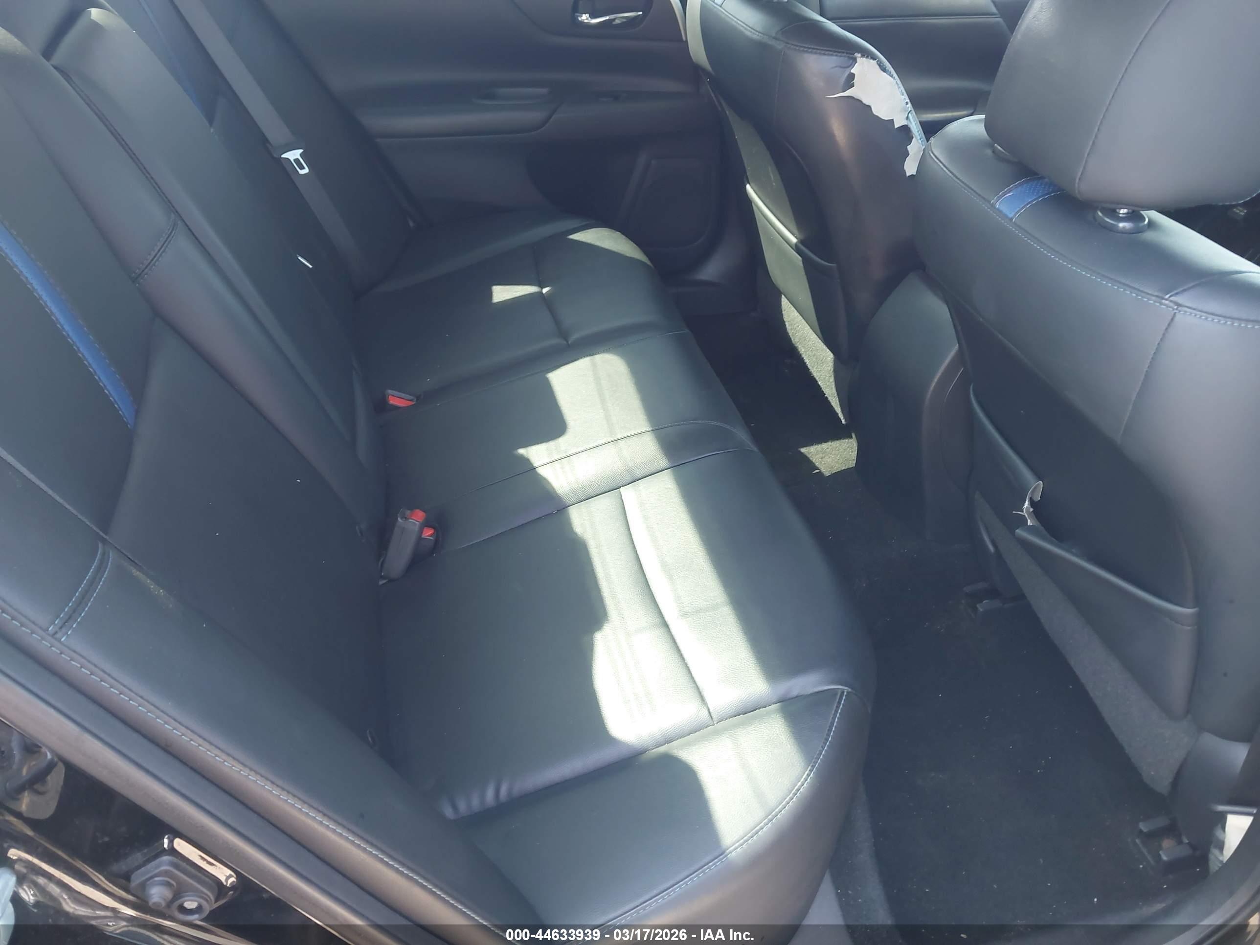 NISSAN ALTIMA image 8