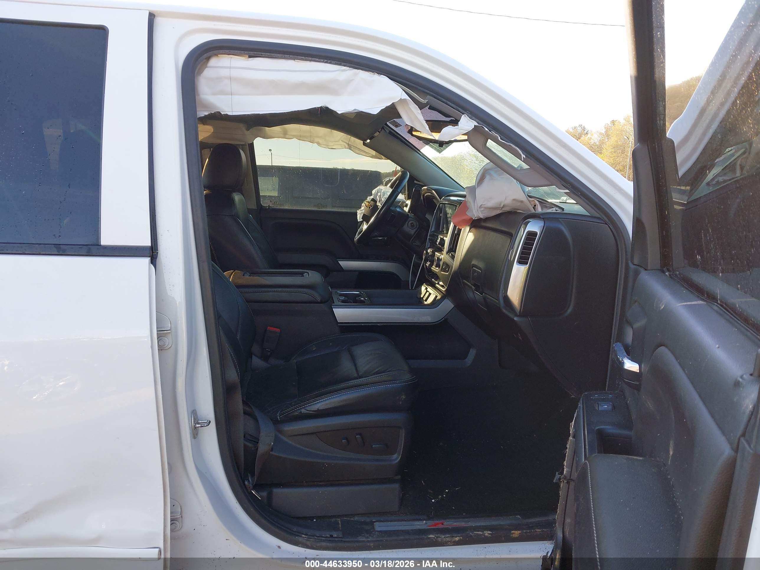CHEVROLET SILVERADO image 5