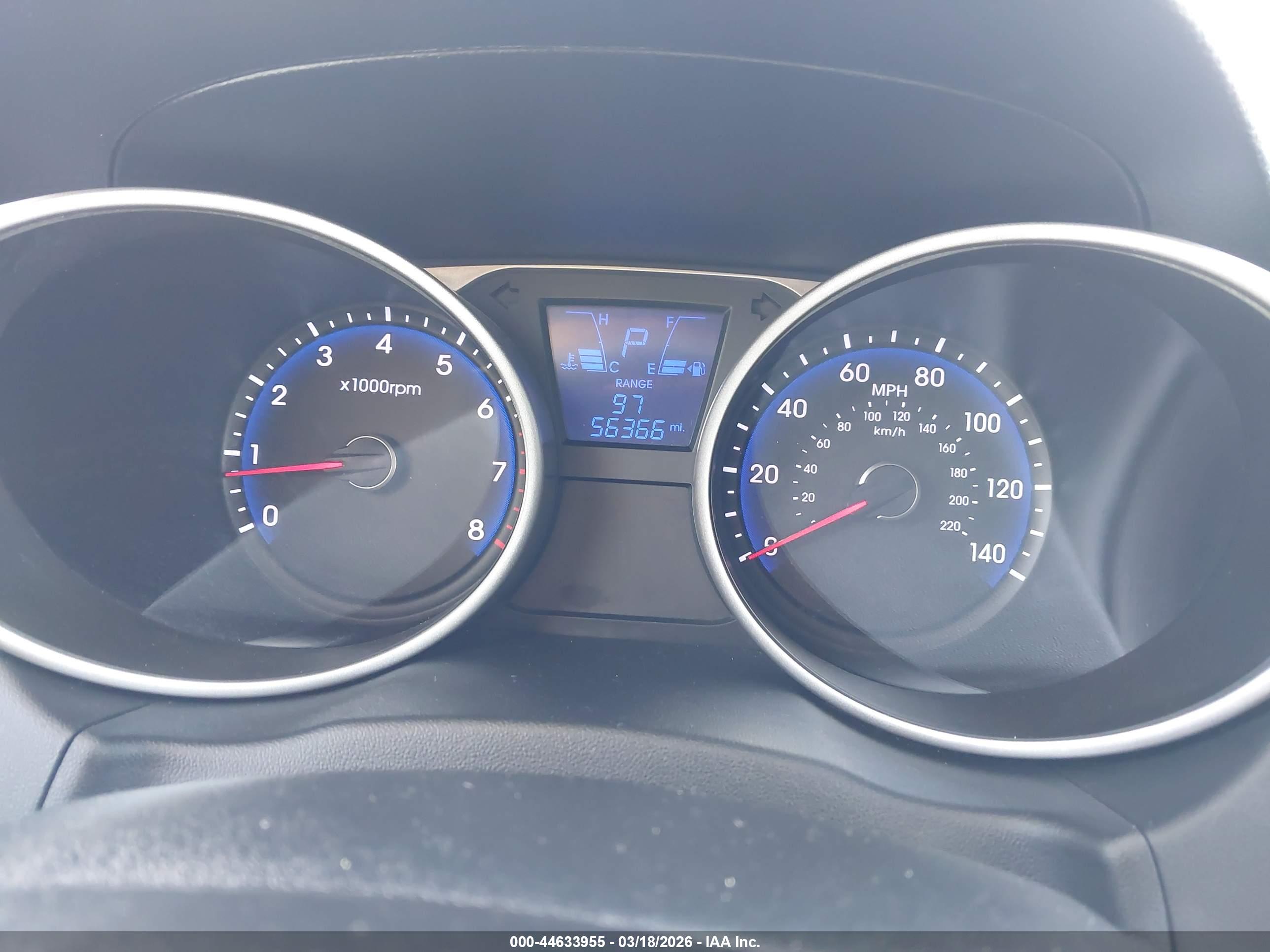 HYUNDAI TUCSON image 7