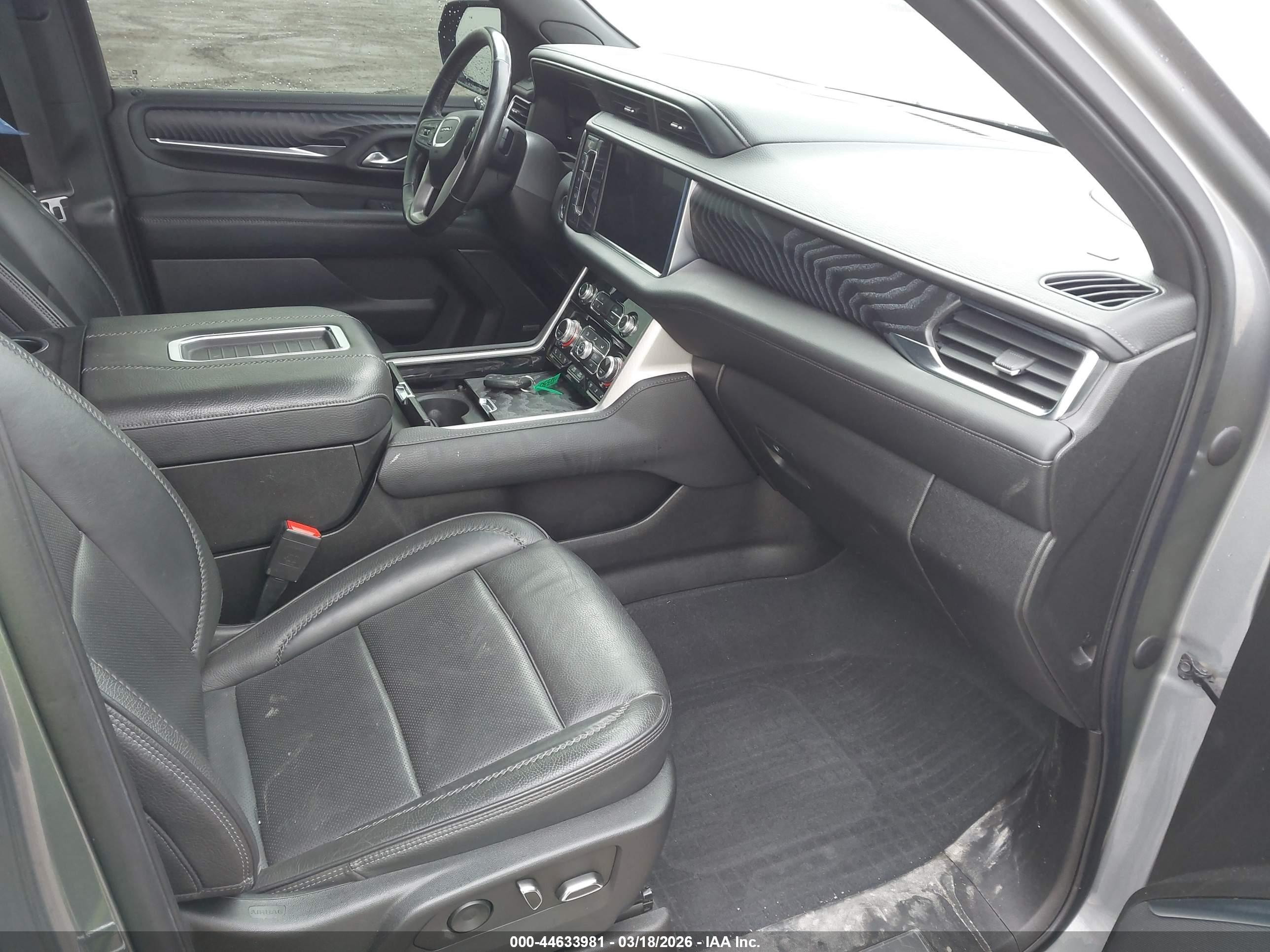 GMC YUKON image 5