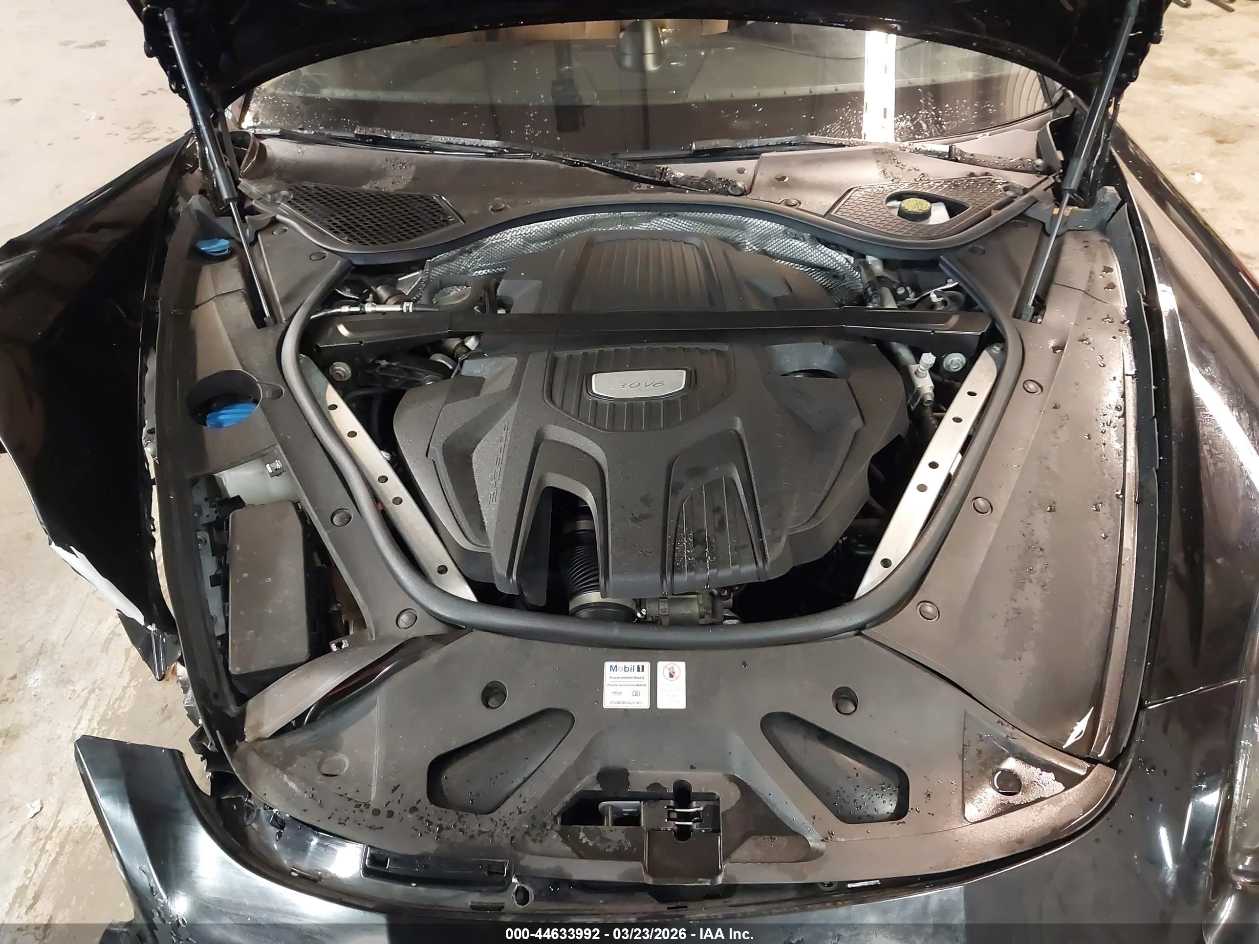 PORSCHE PANAMERA image 10
